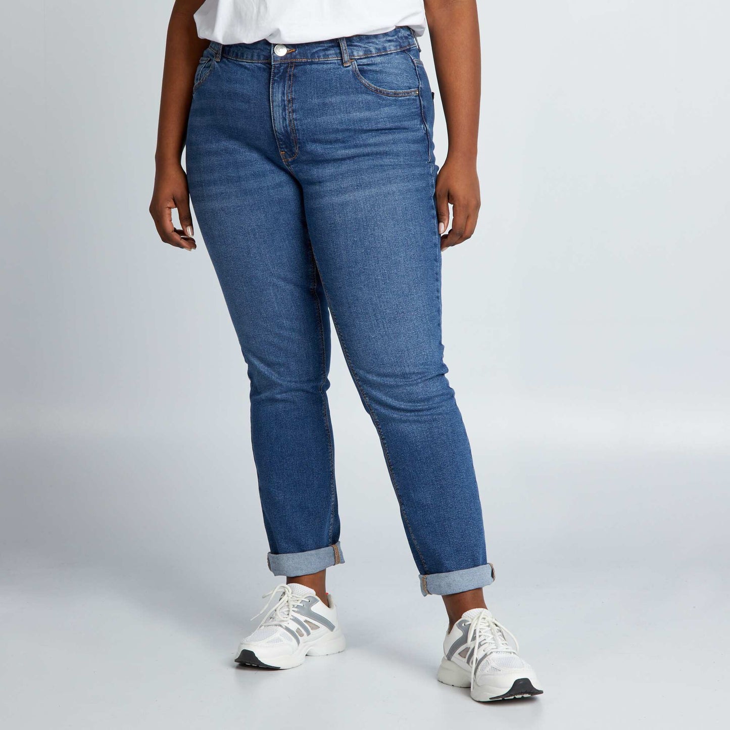 Jean regular con 5 bolsillos L30 AZUL