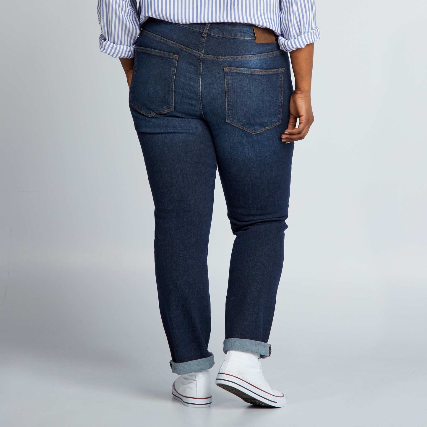 Jean regular con 5 bolsillos L30 AZUL