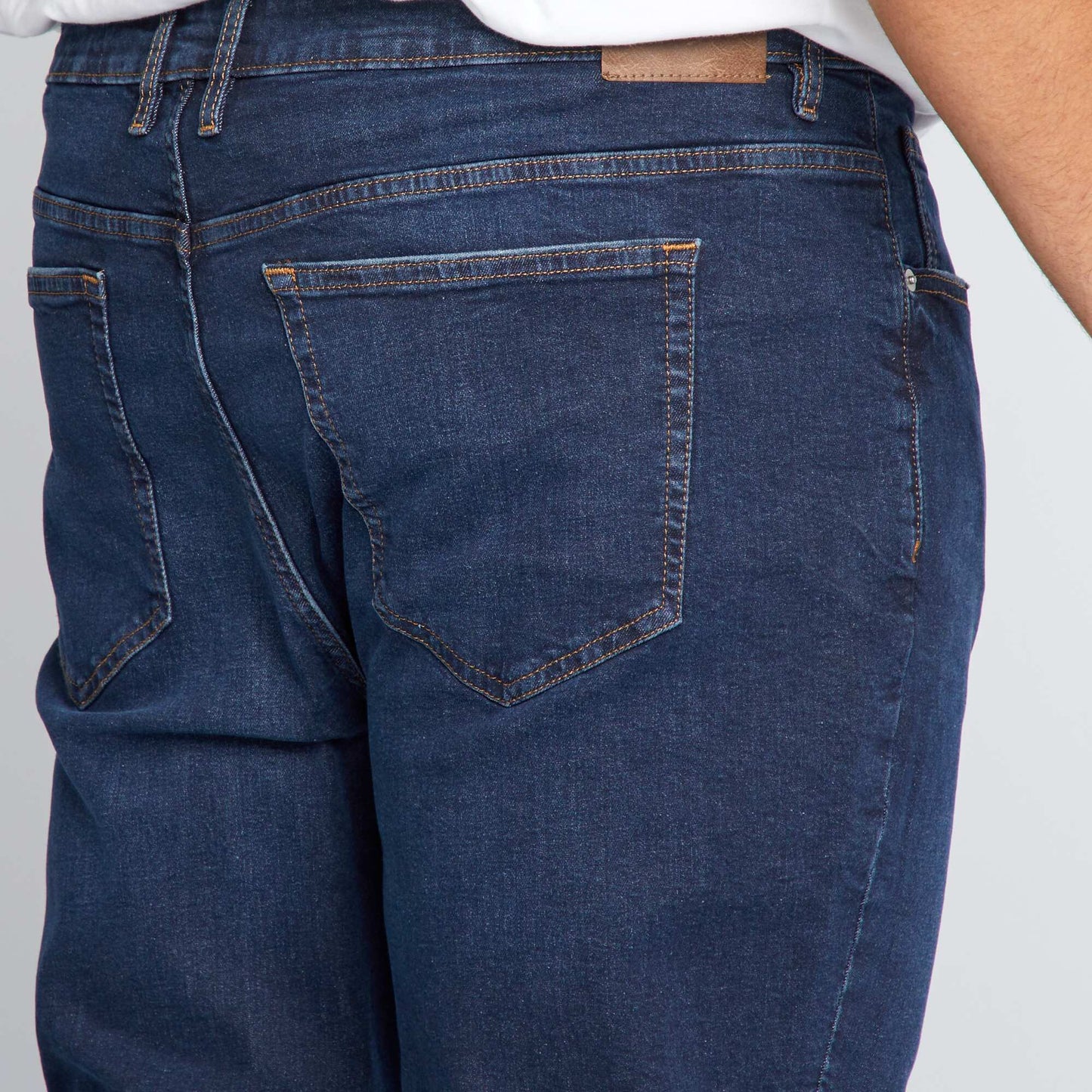 Jean slim con 5 bolsillos - L32 AZUL