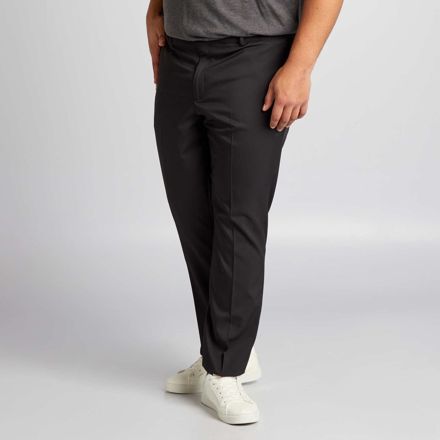 Pantalón de traje slim negro