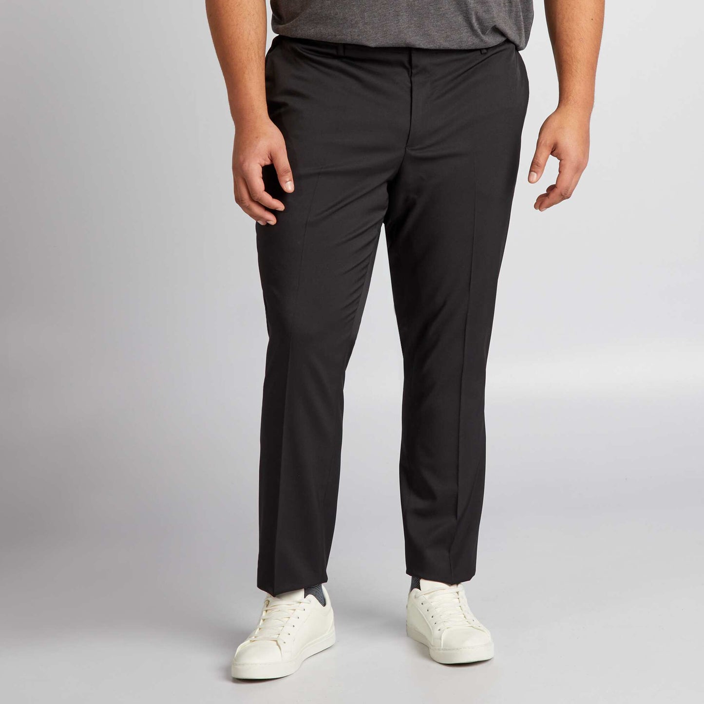 Pantalón de traje slim negro
