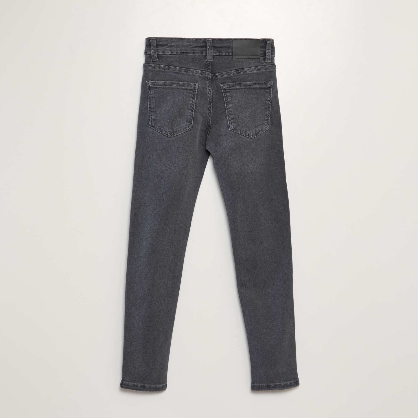 Pantalón jean skinny GRIS