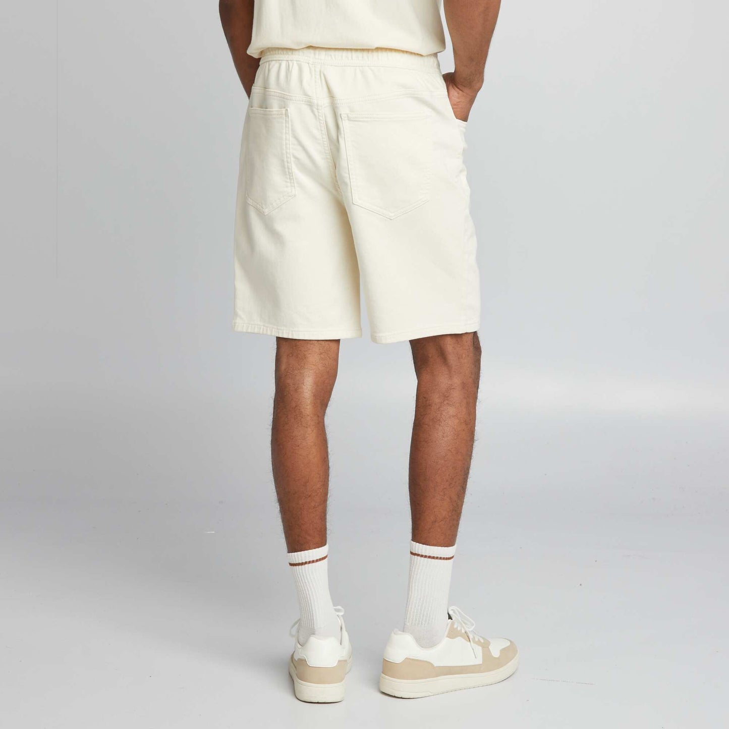Bermudas estilo jogger lisas BEIGE