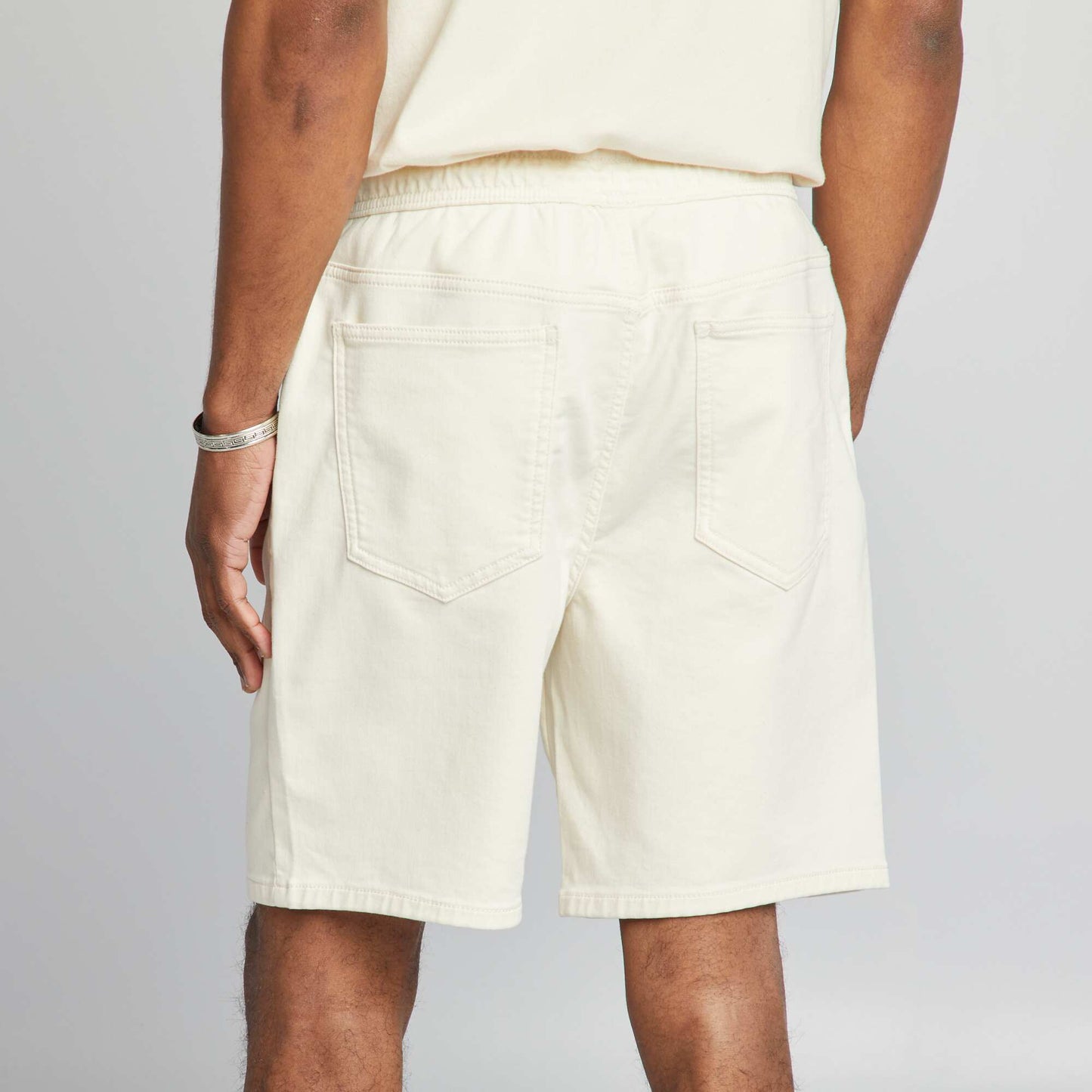 Bermudas estilo jogger lisas BEIGE