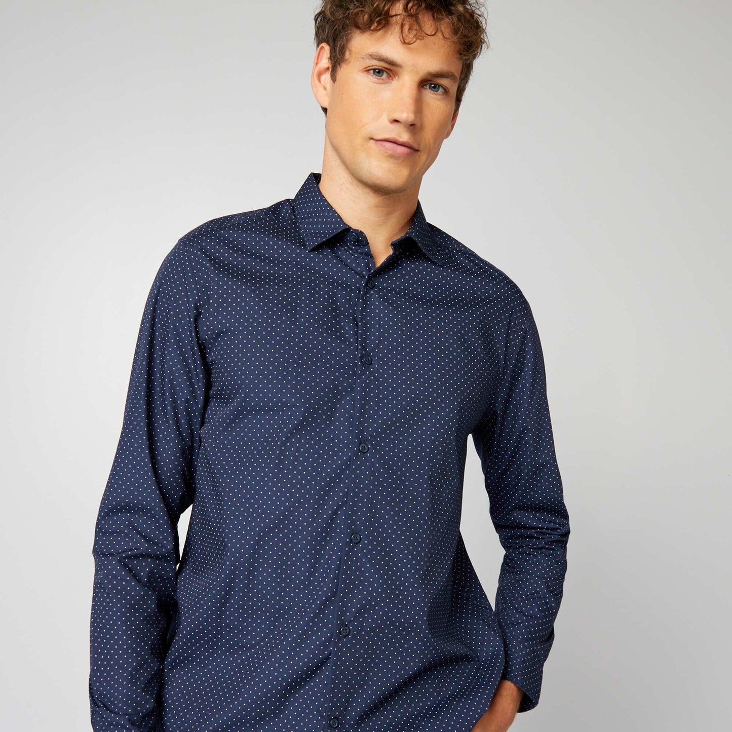 Camisa regular de lunares AZUL