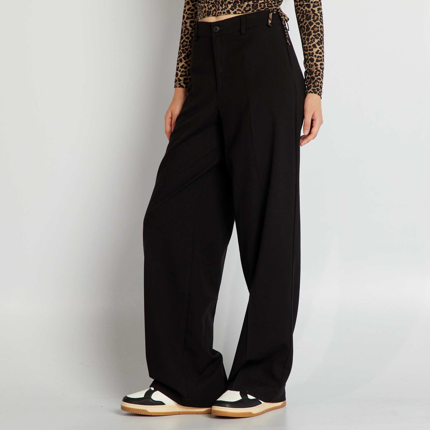 Pantalón ancho de rayas negro