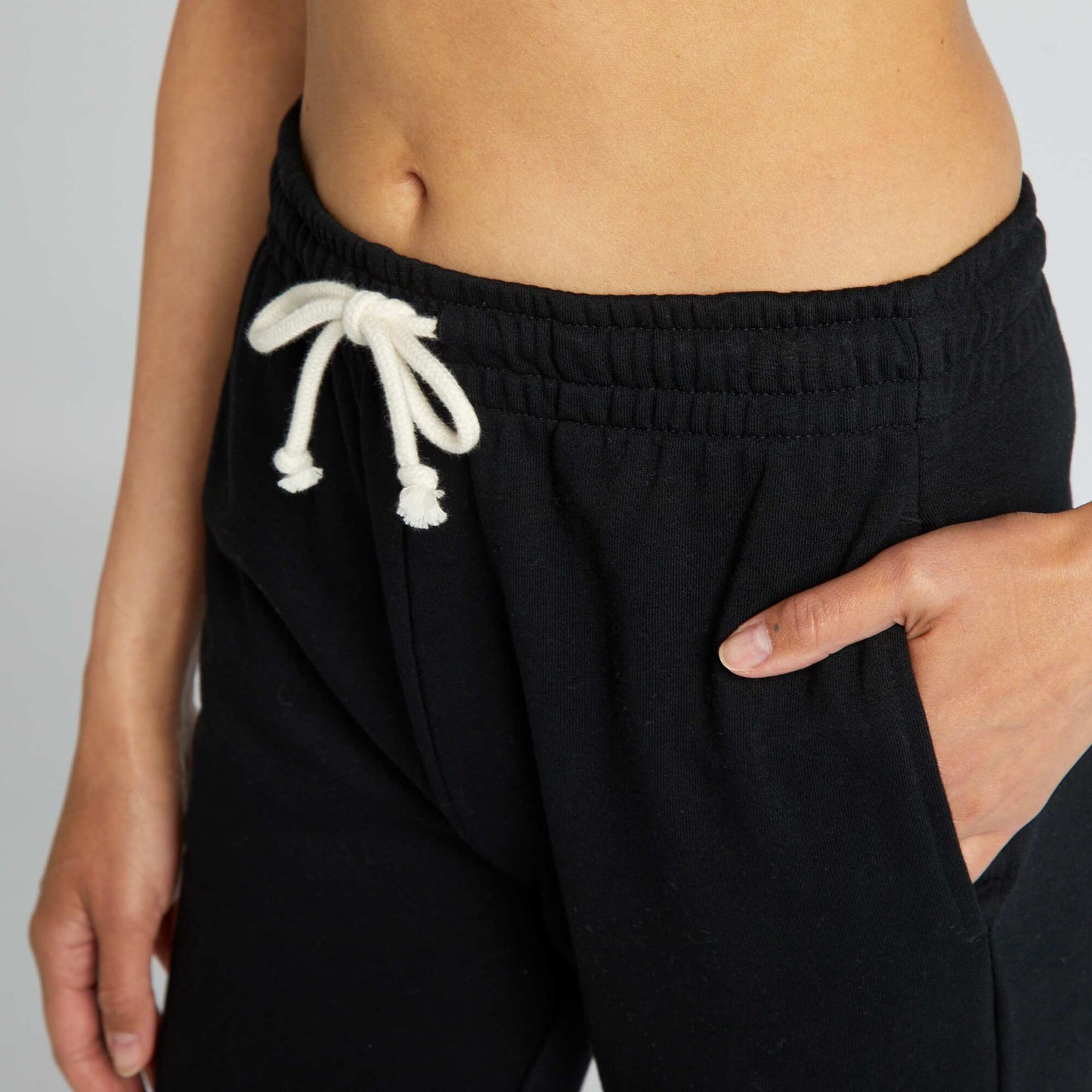 Pantalón de jogging liso fino negro