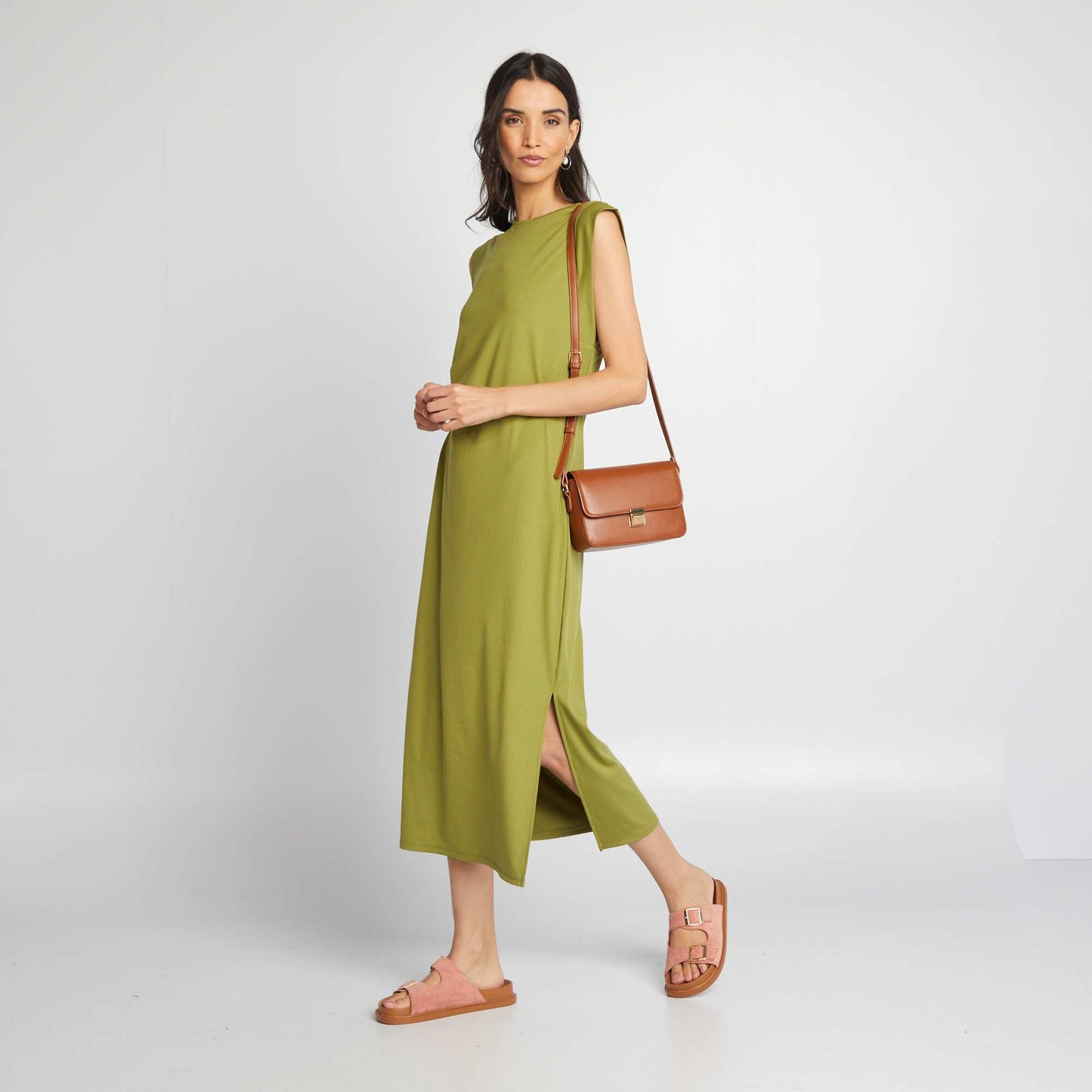 Vestido tipo camiseta midi VERDE
