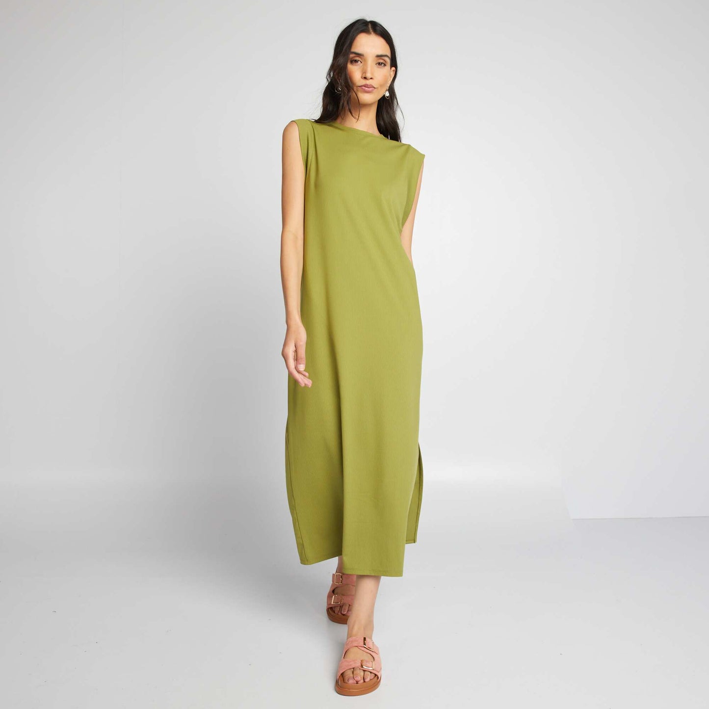 Vestido tipo camiseta midi VERDE