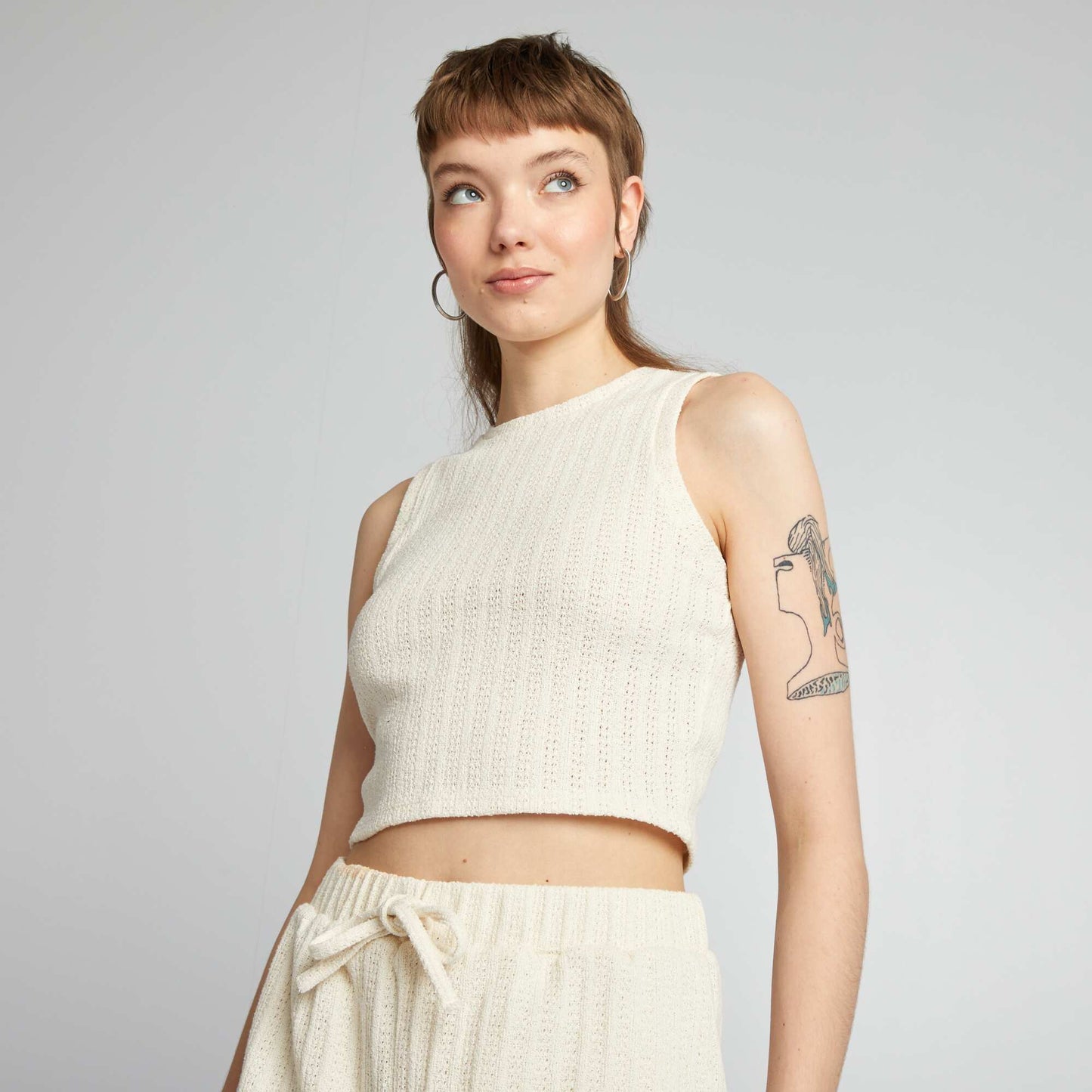 Top de punto calado de fantasía BEIGE
