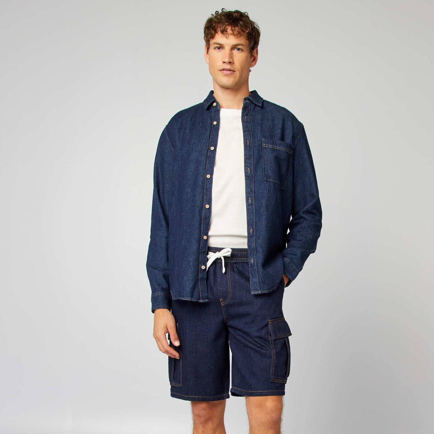 Short multibolsillos de algodón y cáñamo AZUL