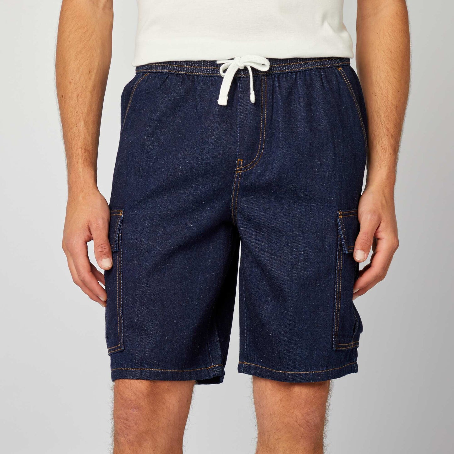 Short multibolsillos de algodón y cáñamo AZUL