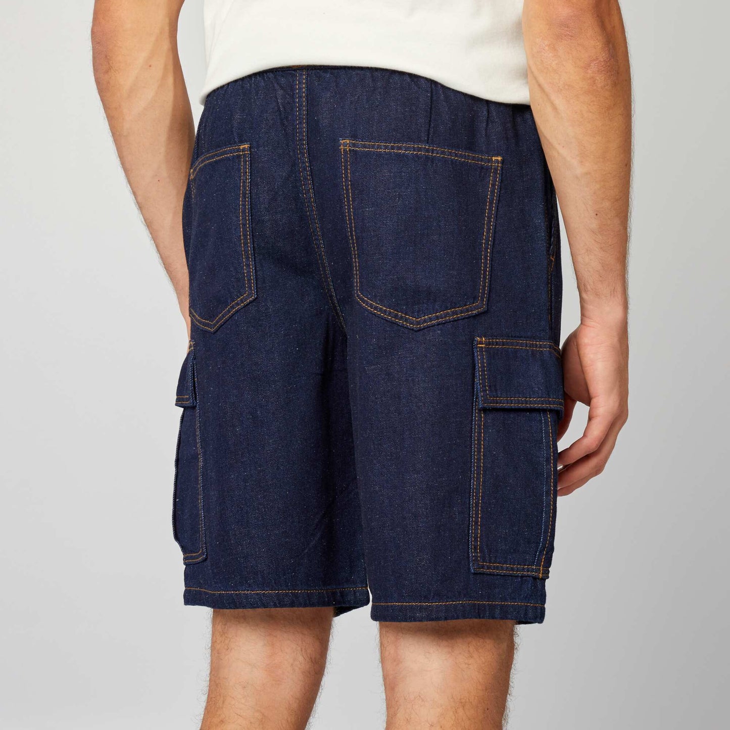 Short multibolsillos de algodón y cáñamo AZUL
