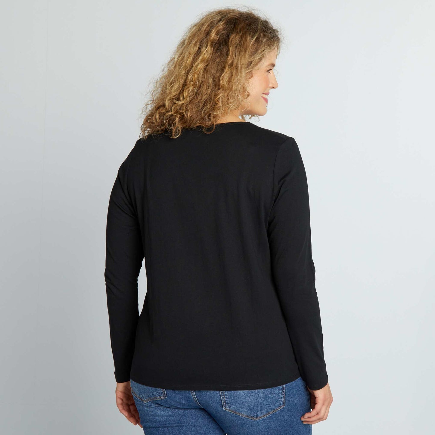 Camiseta de manga larga lisa de punto negro
