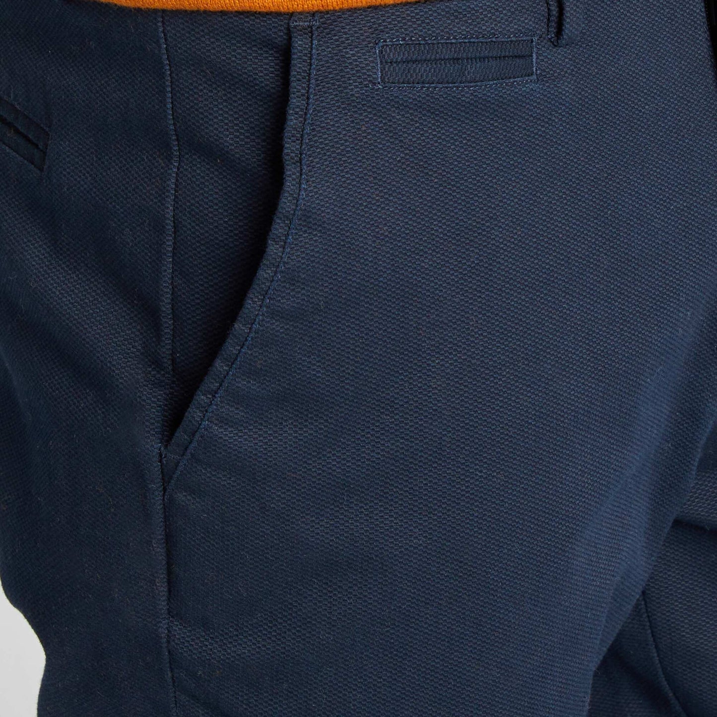 Pantalón chino de sarga corte slim AZUL