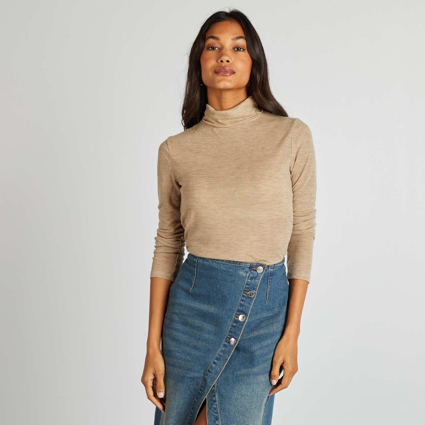 Camiseta jaspeada con cuello vuelto BEIGE