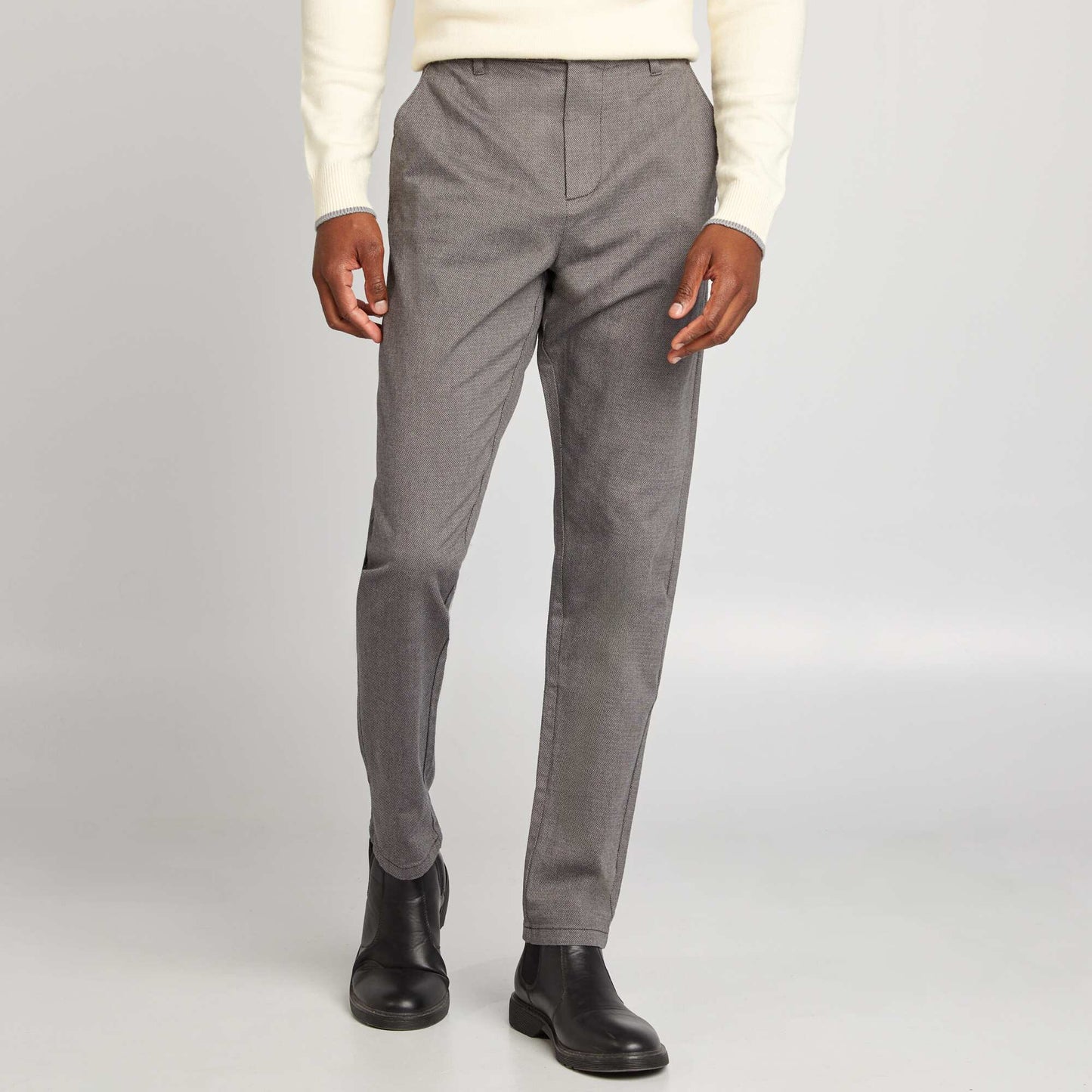 Pantalón chino slim GRIS