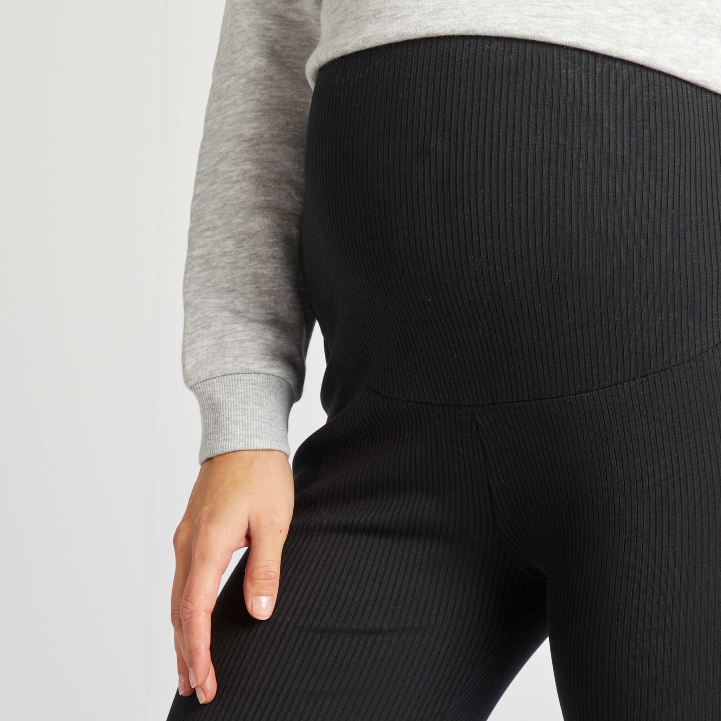 Legging maternidad de canalé NEGRO