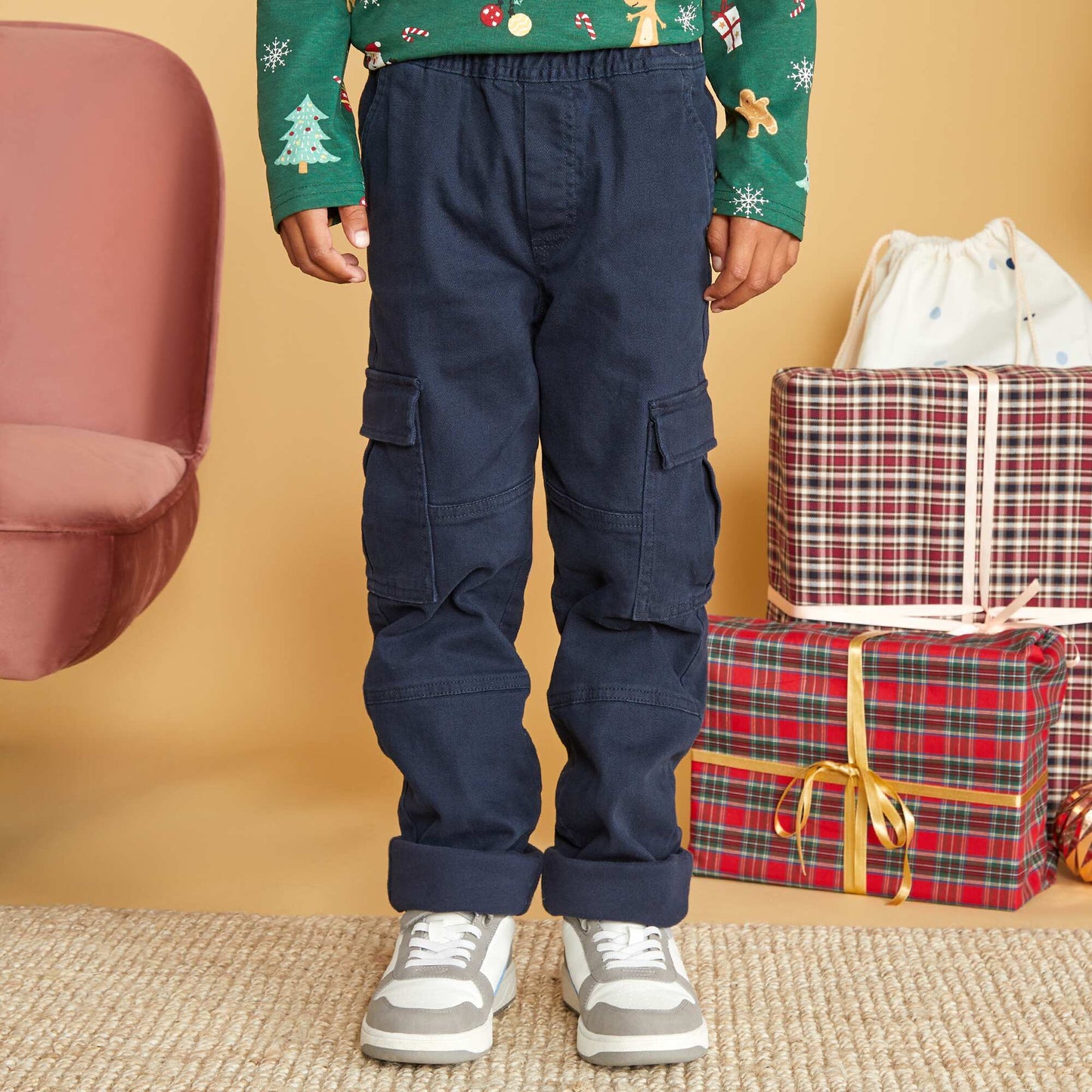 Pantalón multibolsillos con forro interior azul