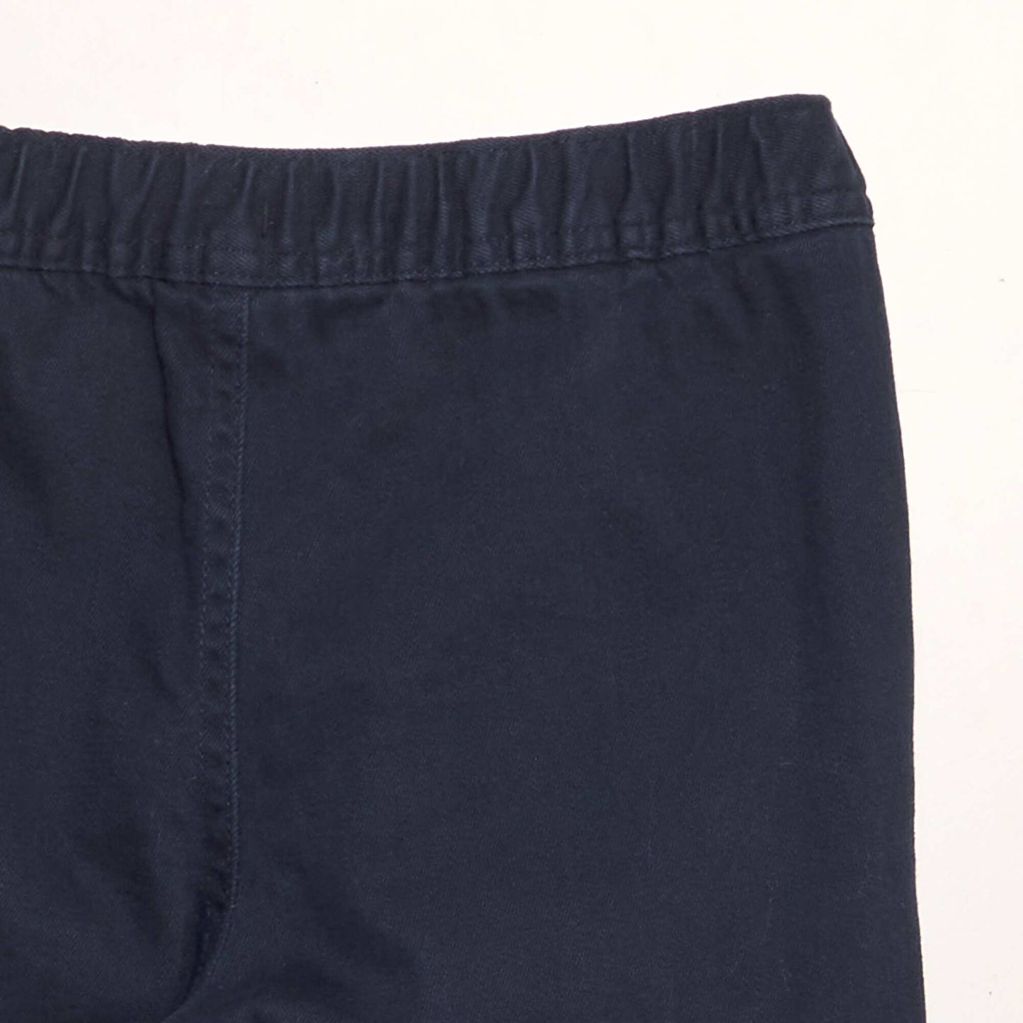 Pantalón multibolsillos con forro interior azul