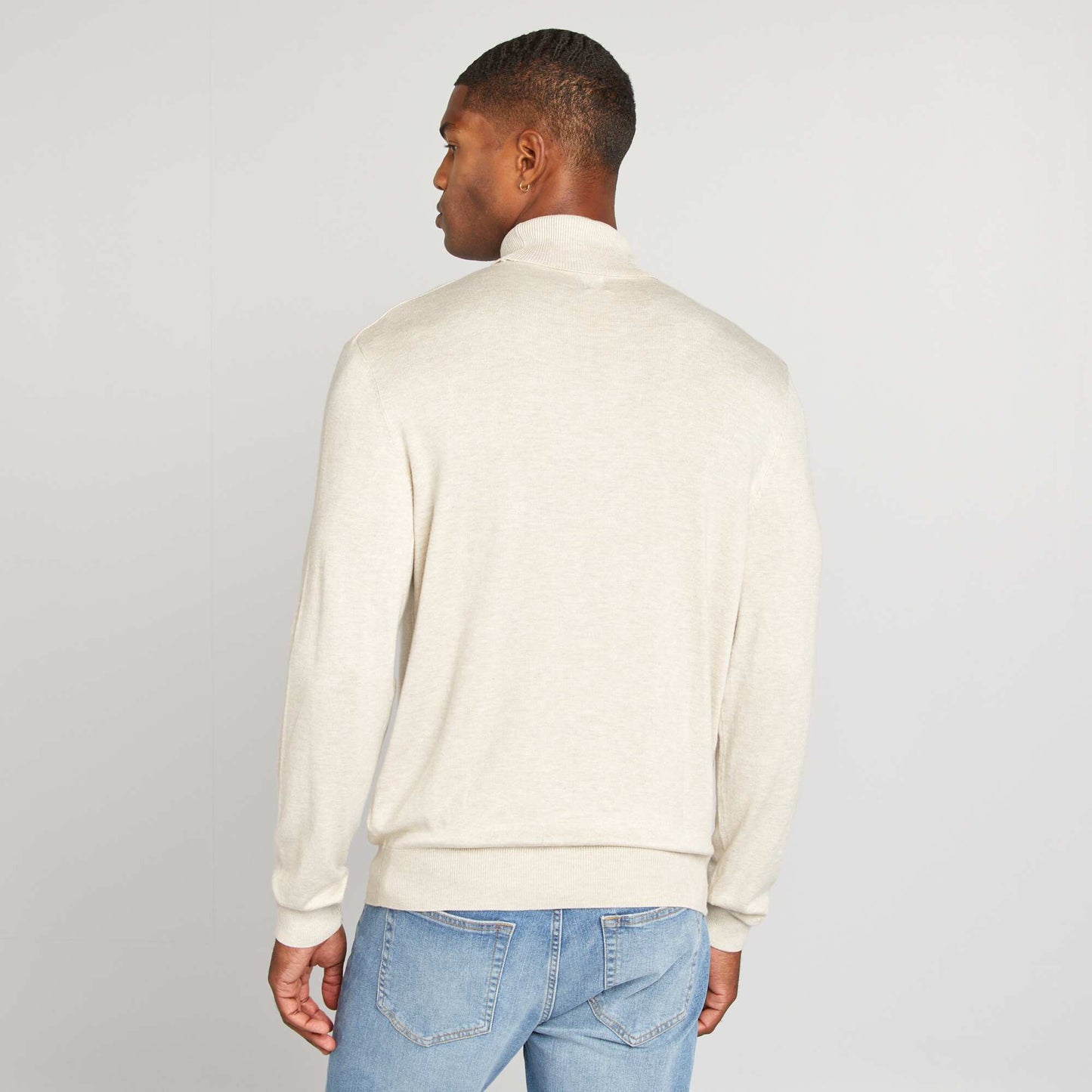 Sweater de punto fino con cuello vuelto BEIGE