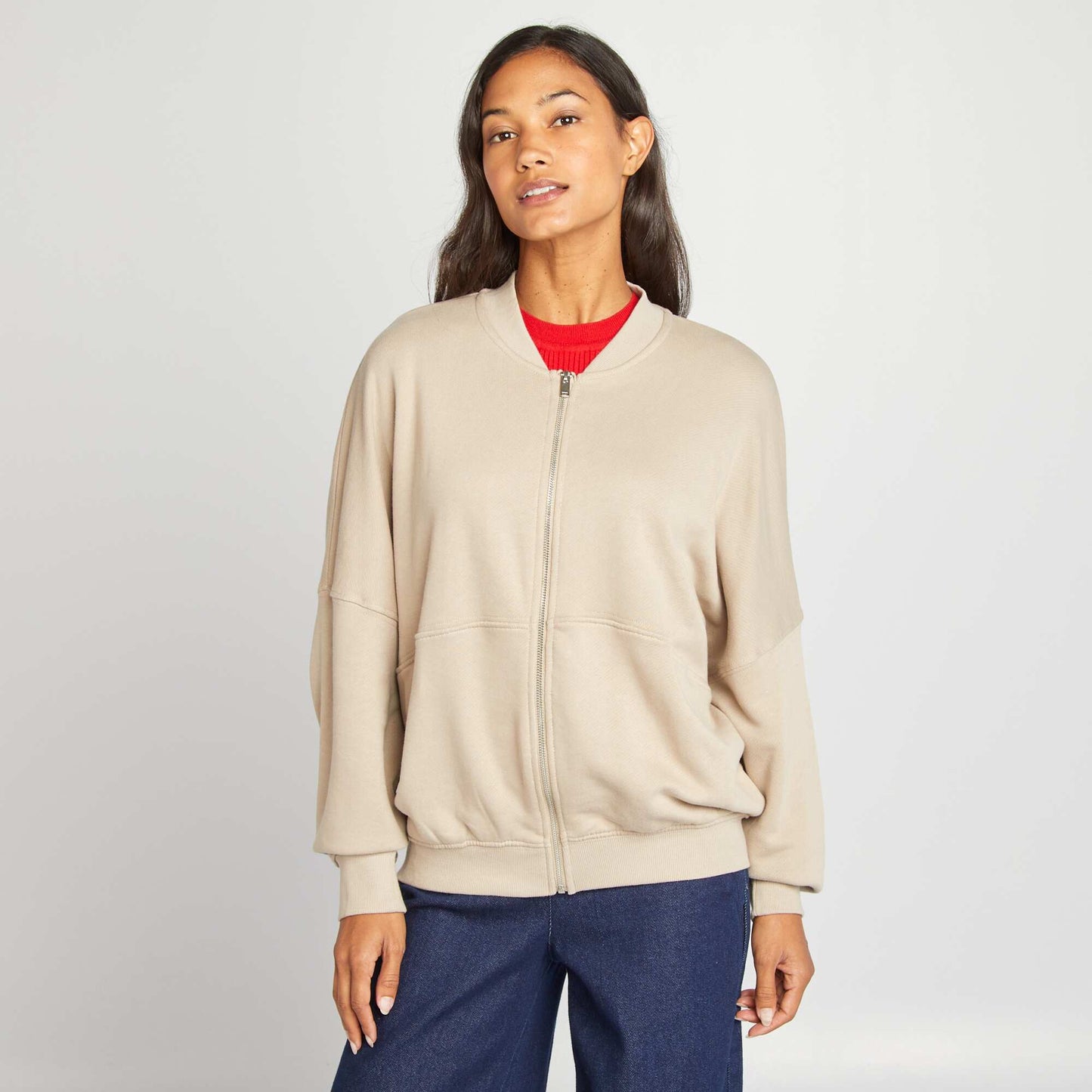Buzo de chándal oversize con cremallera beige
