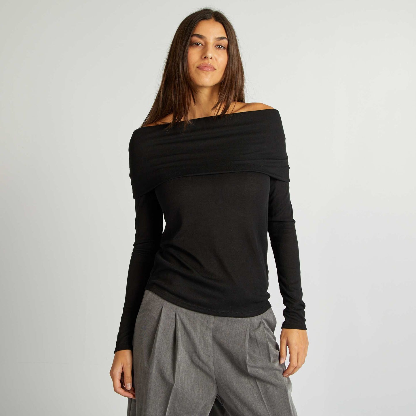 Camiseta con cuello bardot NEGRO
