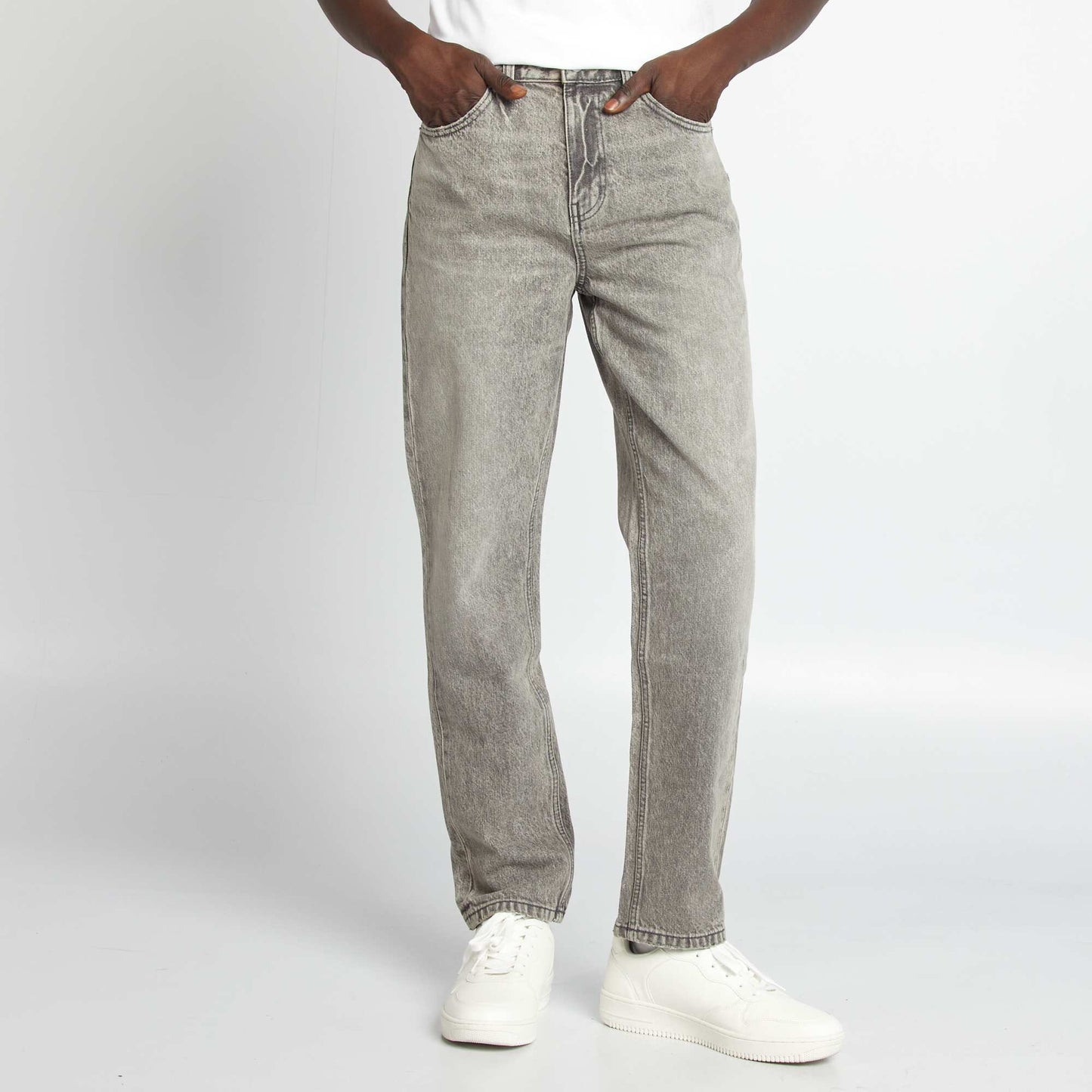 Pantalón jean recto 5 bolsillos GRIS