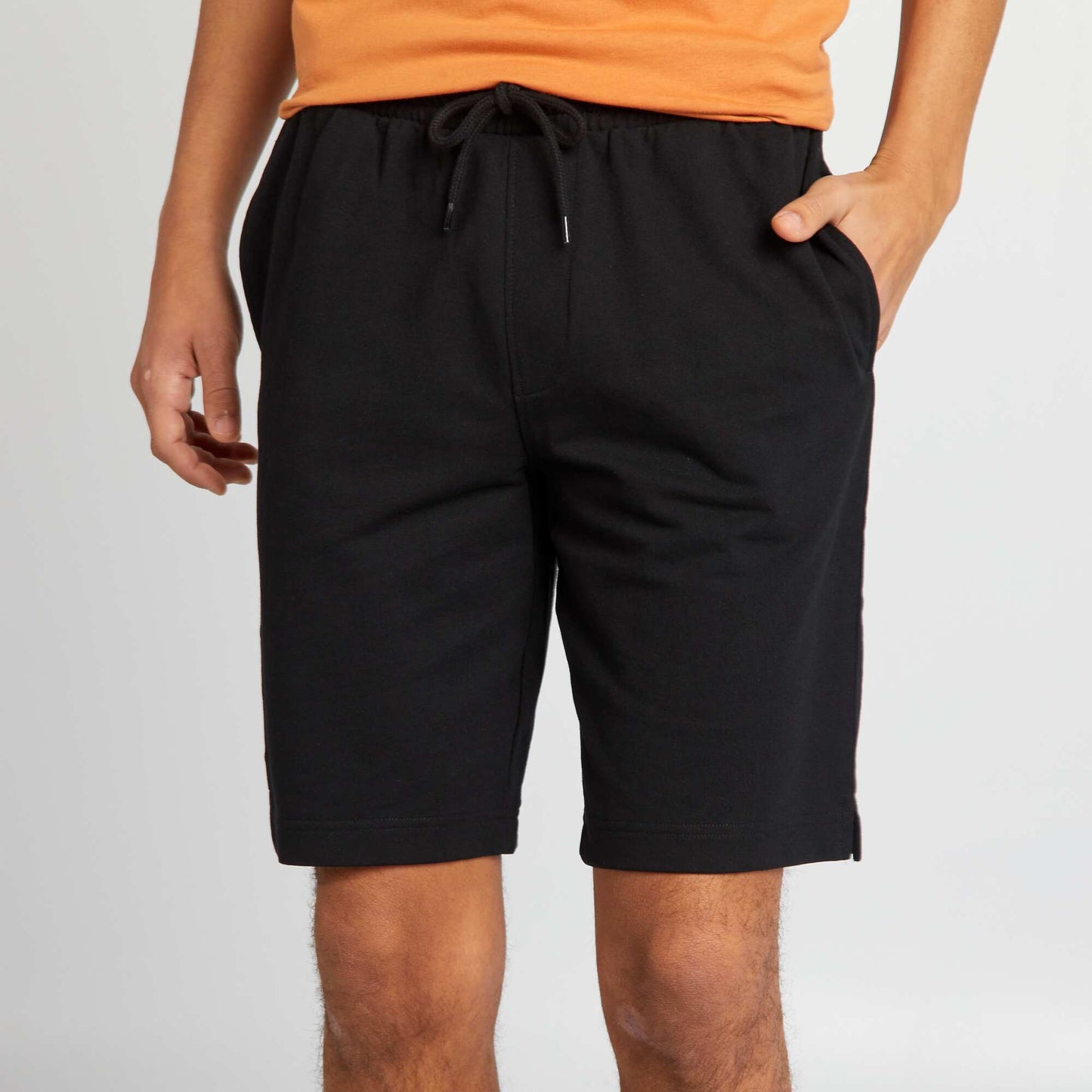 Short de deporte estilo jogger negro
