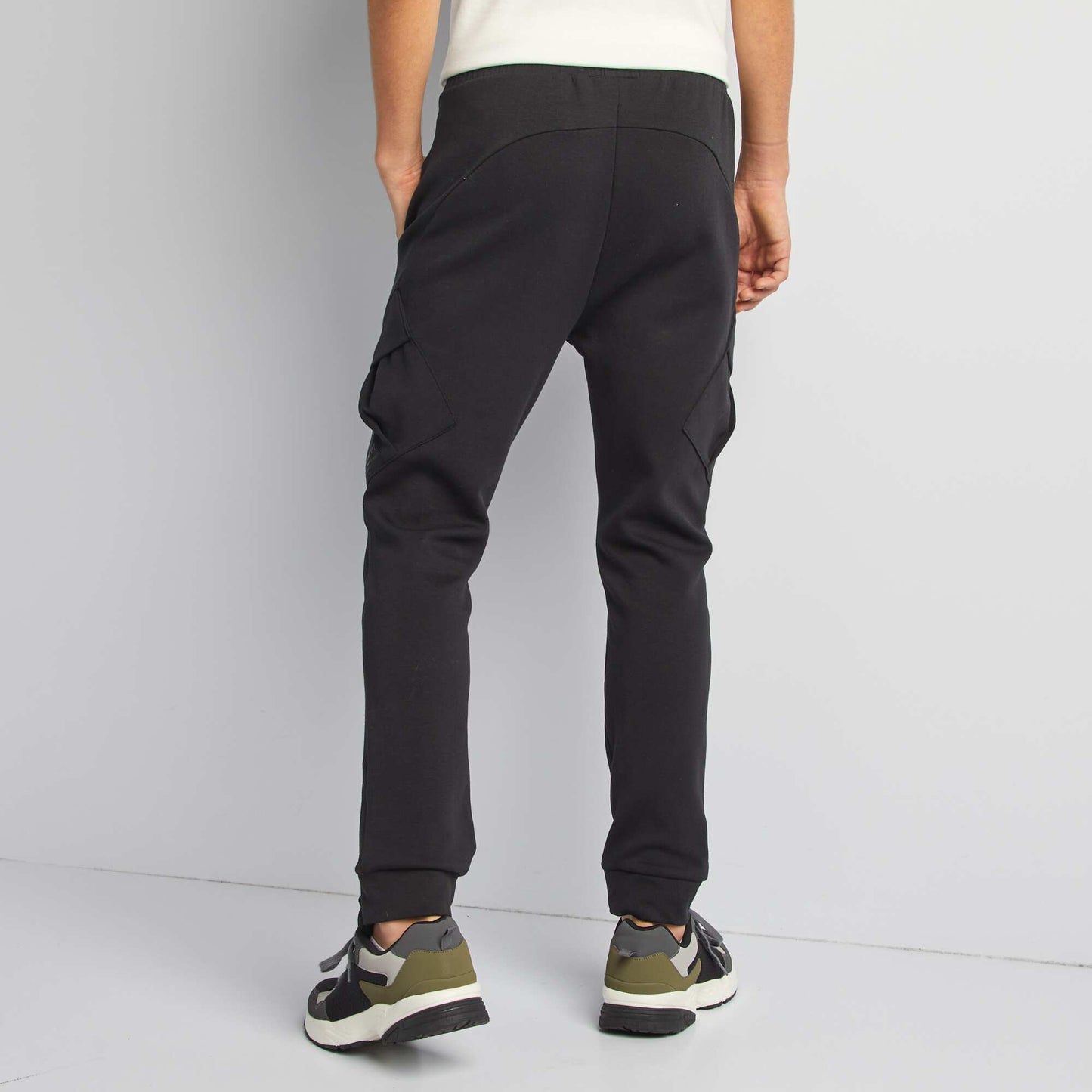 Pantalón de chándal multibolsillos NEGRO
