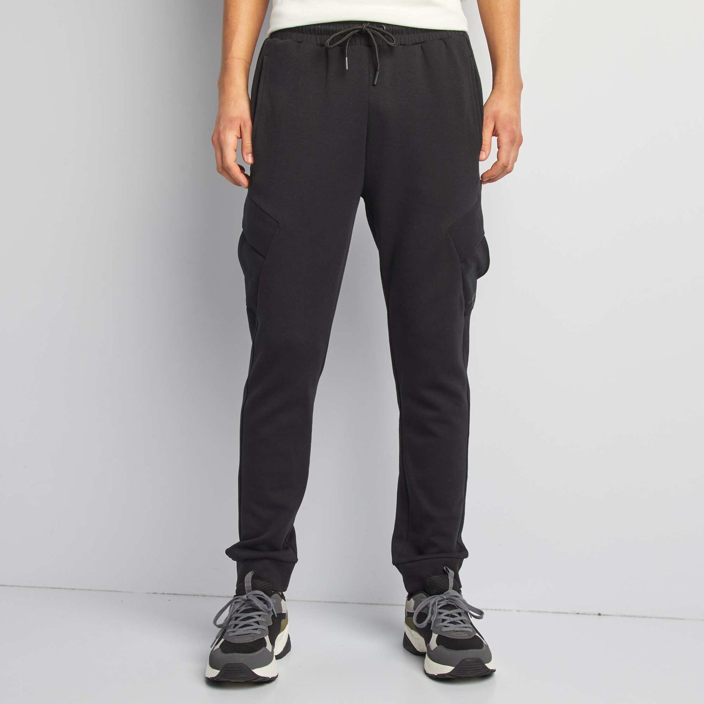 Pantalón de chándal multibolsillos NEGRO