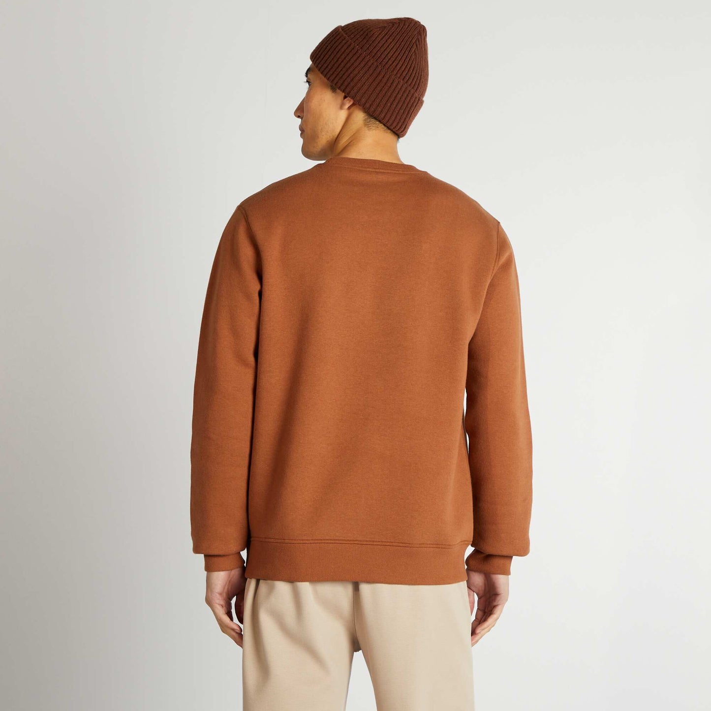 Buzo lisa con cuello redondo MARRON