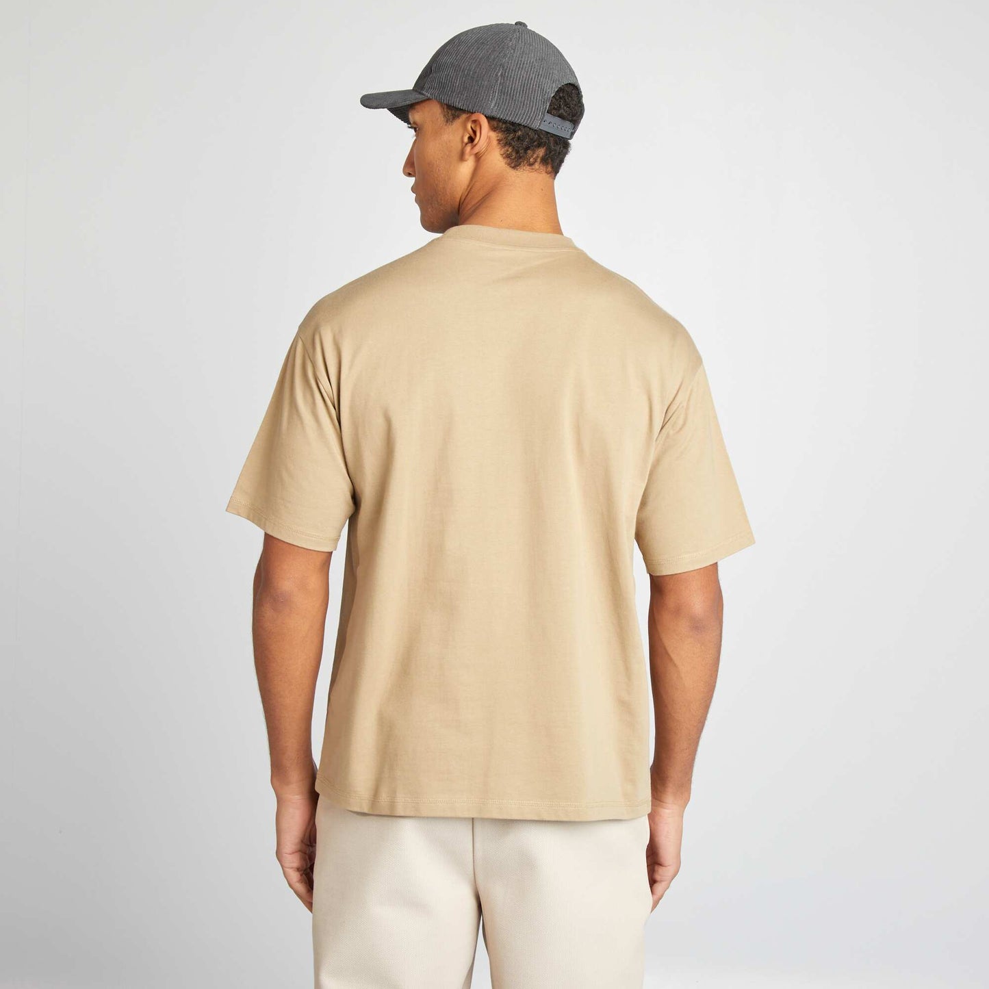 Camiseta lisa con bolsillo en el pecho BEIGE