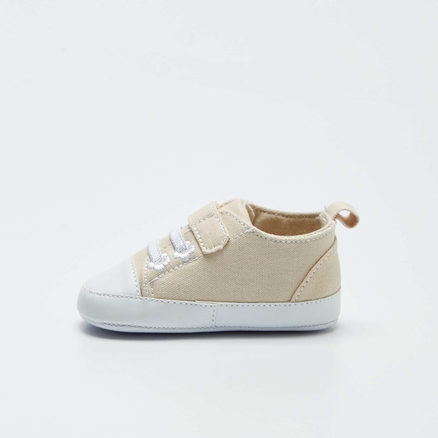 Zapatillas bajas de tela con velcros BEIGE