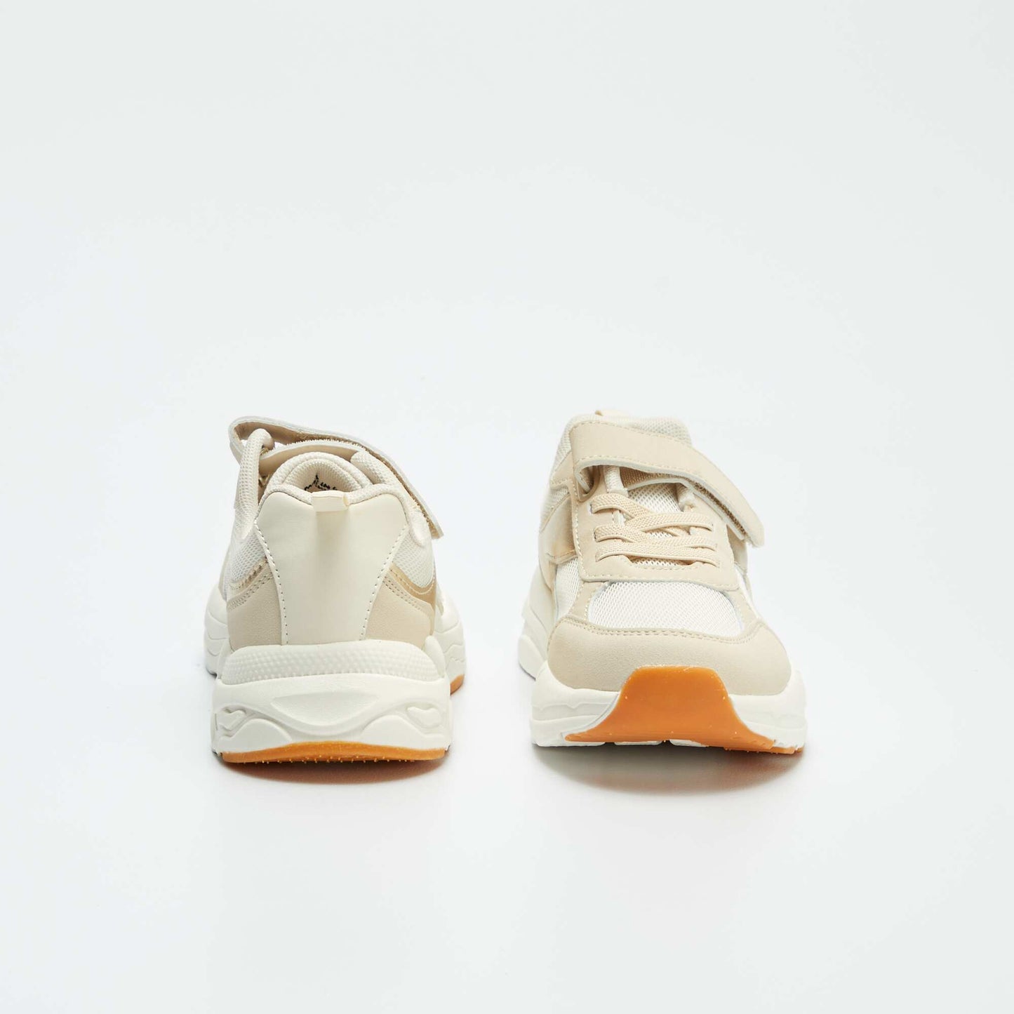 Zapatillas en dos materiales con velcro BEIGE