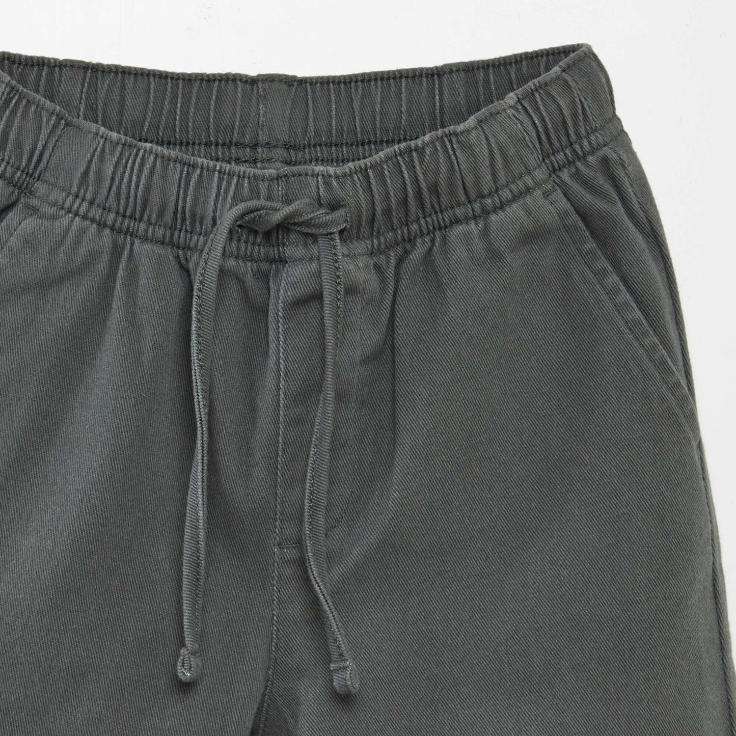Pantalón regular liso KAKI
