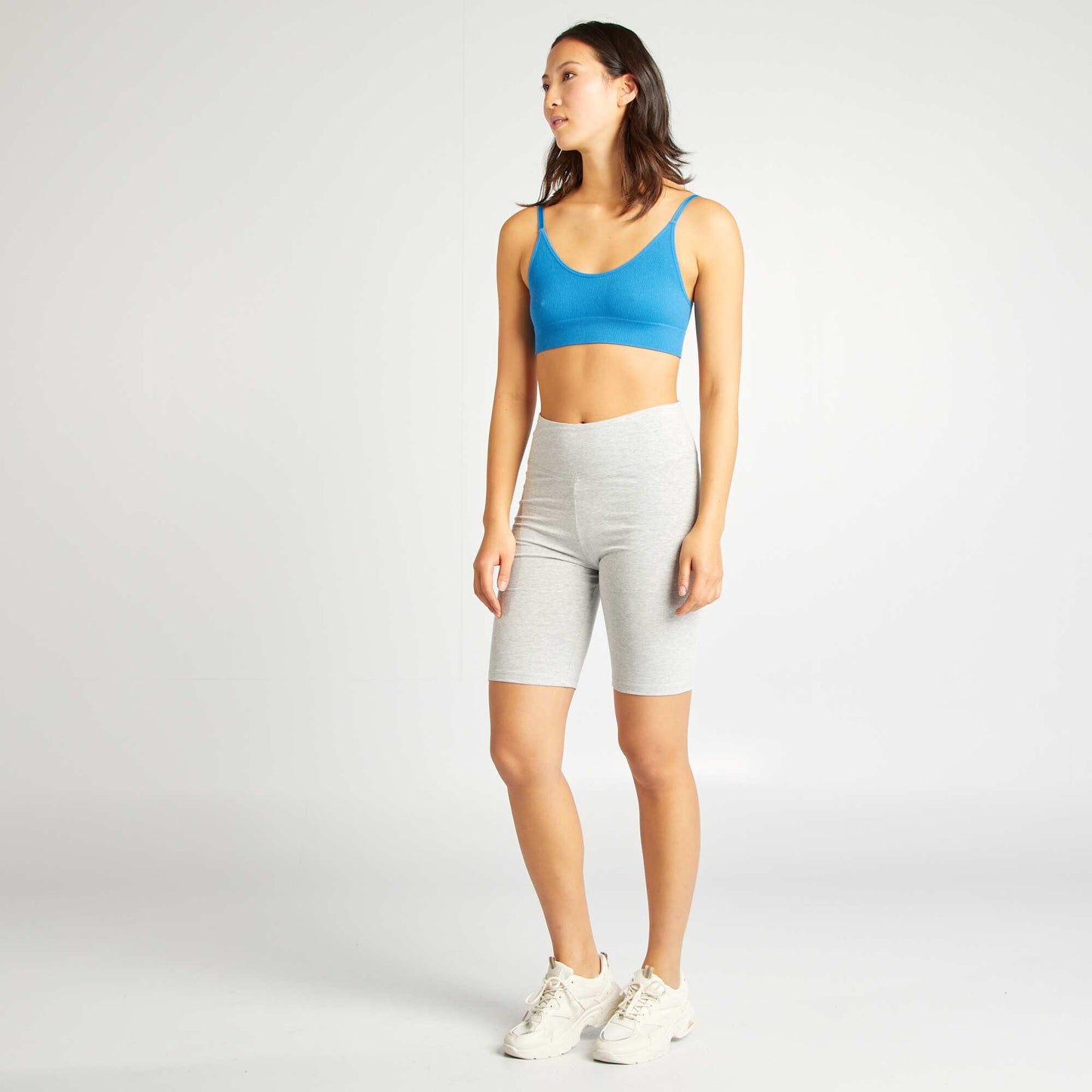 Short tipo ciclista GRIS