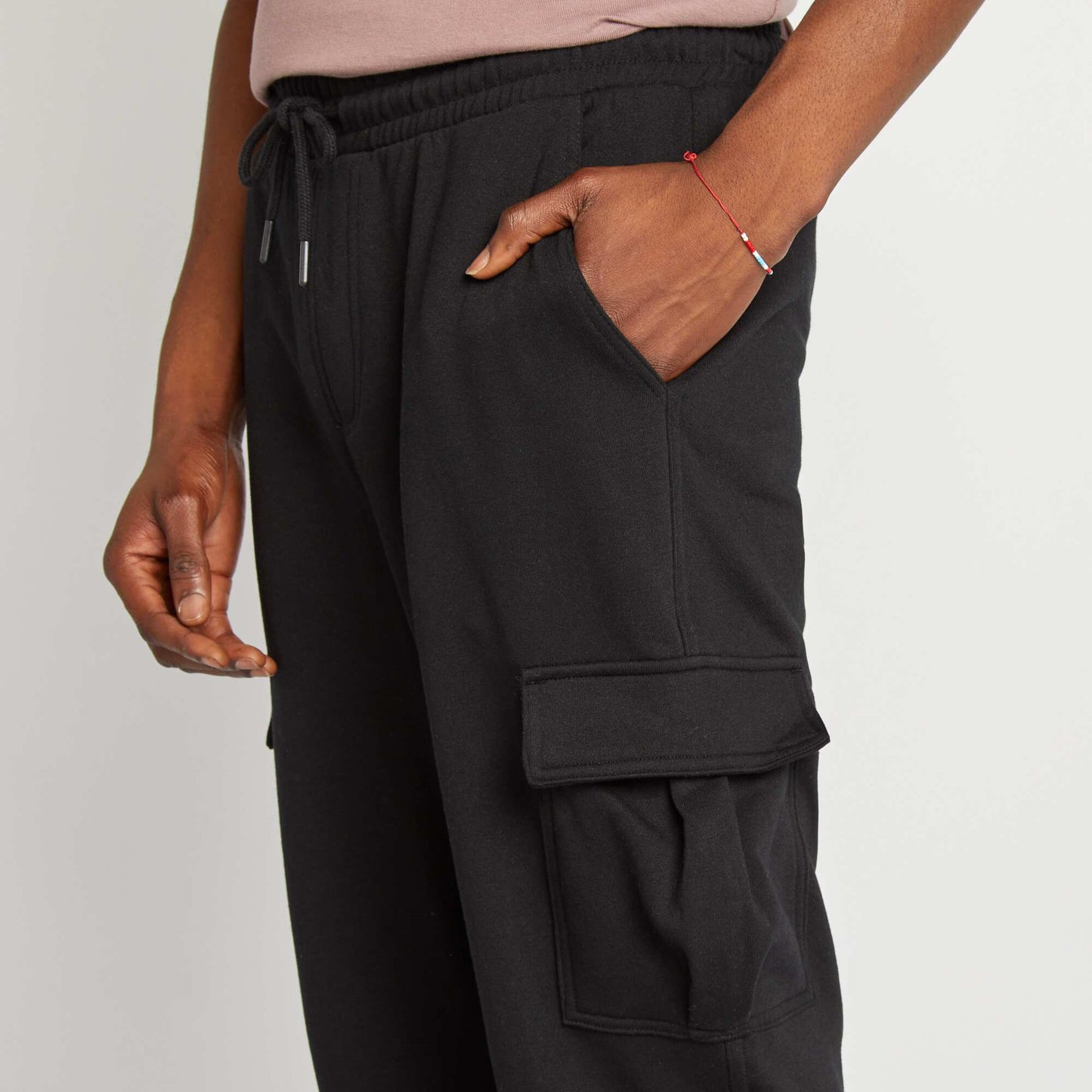 Pantalón de chándal multibolsillos NEGRO