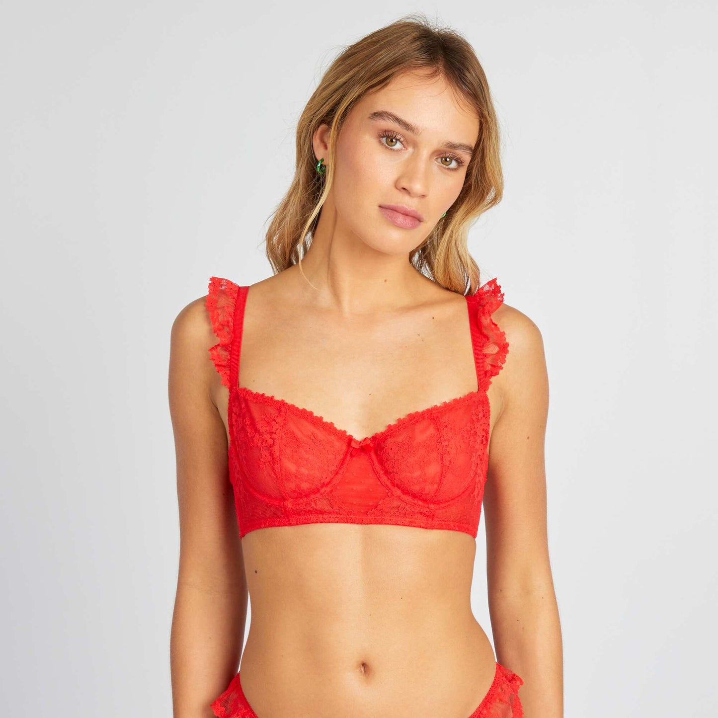 Sujetador corbeille de encaje ROJO