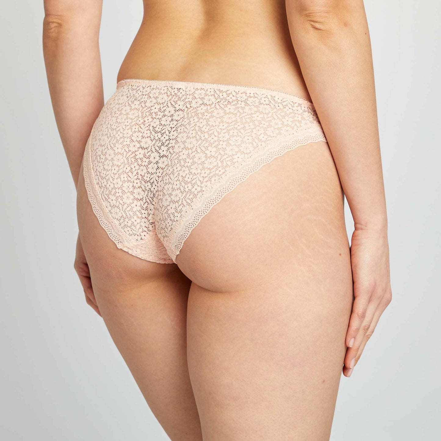 Braguita de encaje floral ROSA