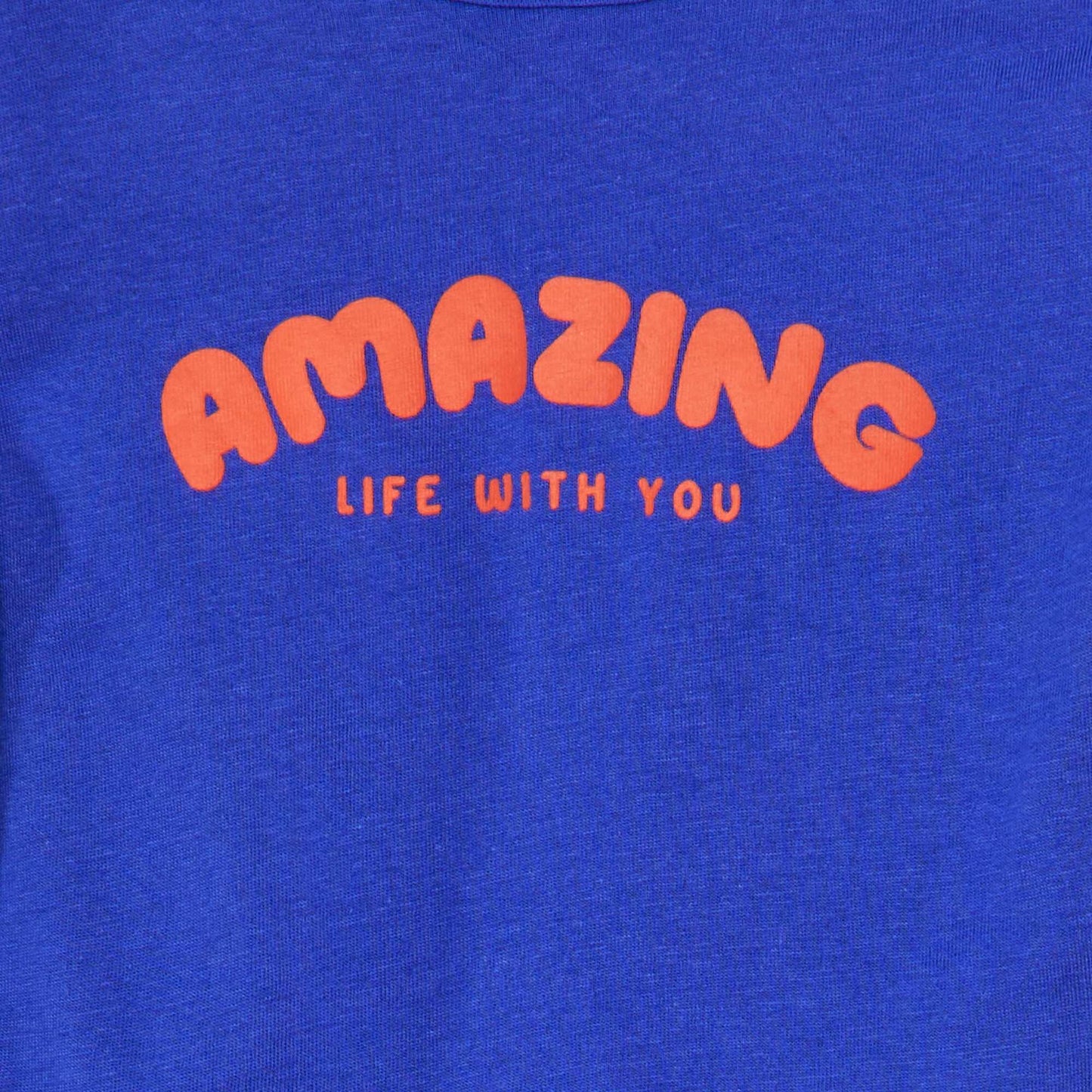 Camiseta con mensaje AZUL