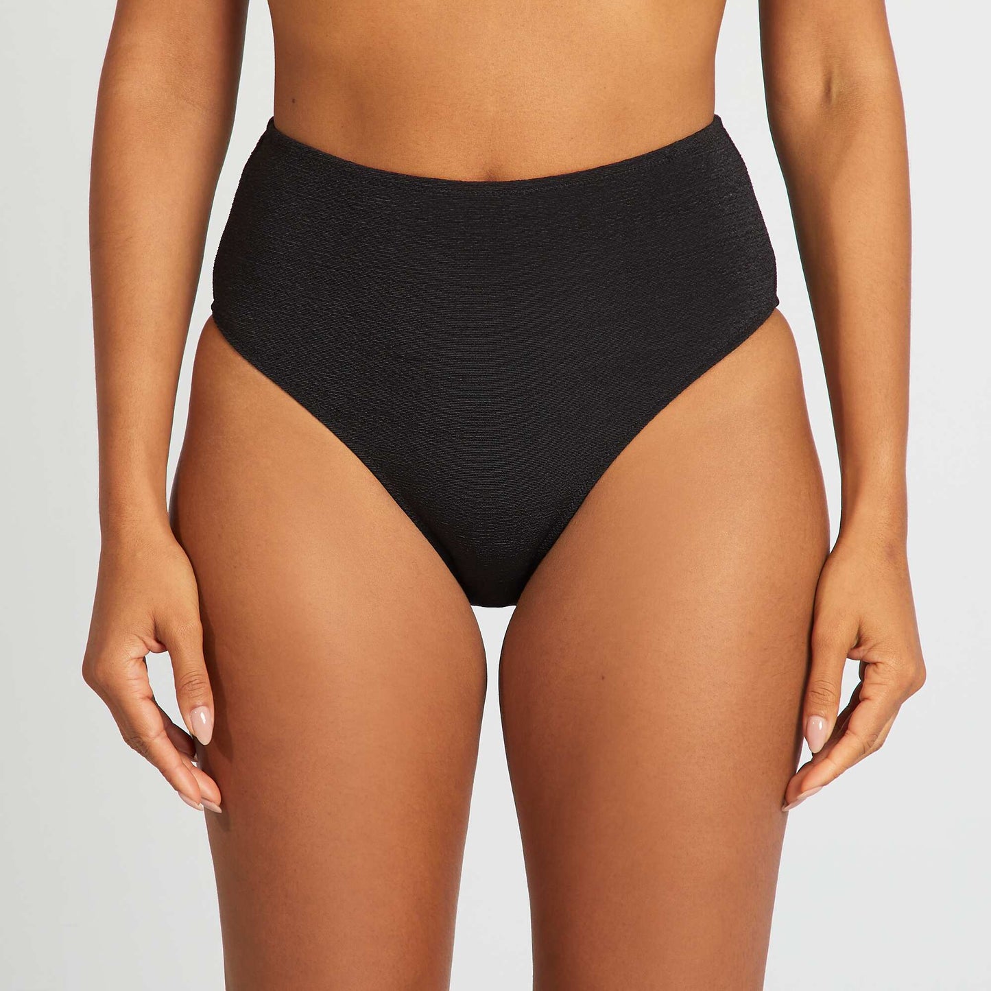 Braguita de bikini alta NEGRO
