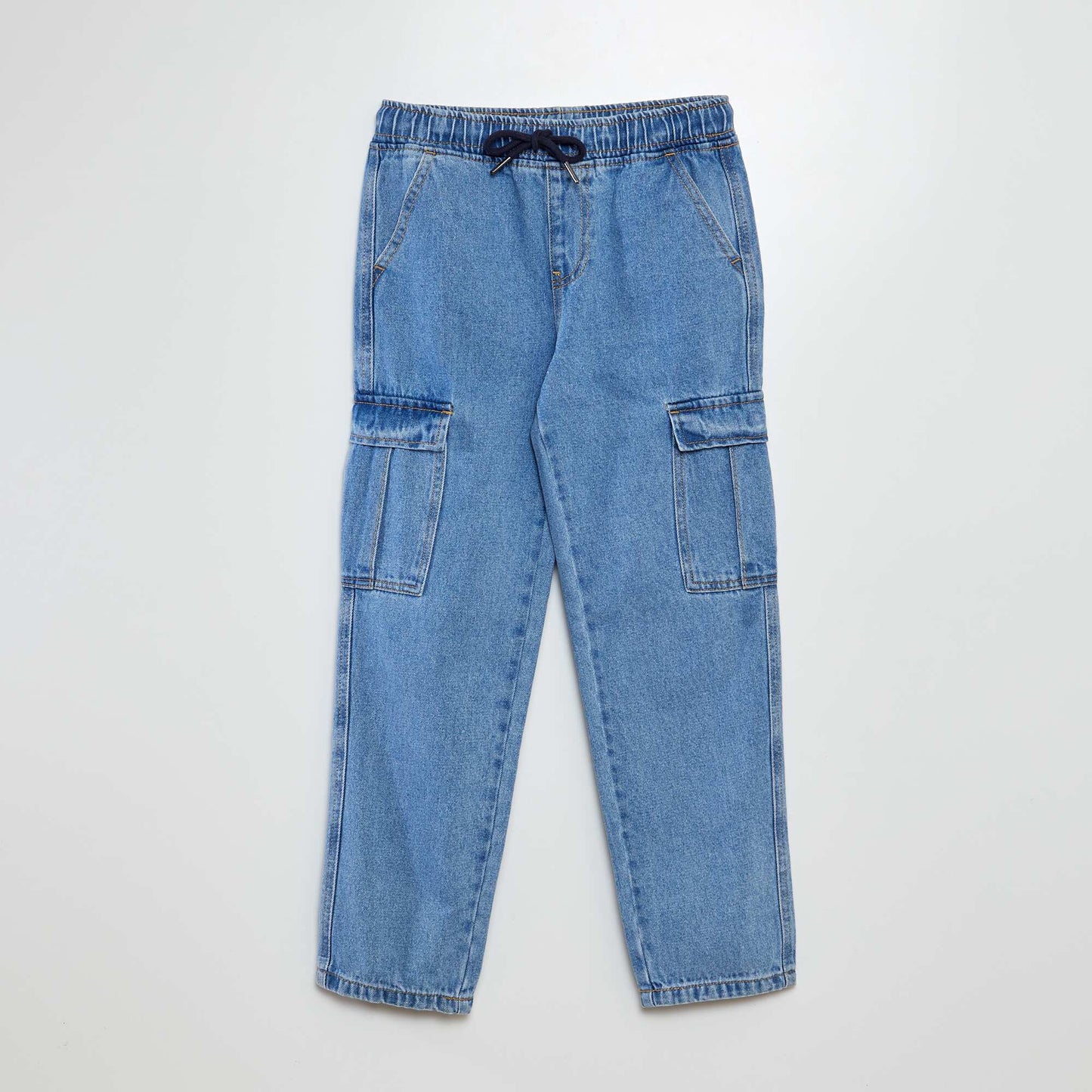 Pantalón jean con bolsillos AZUL