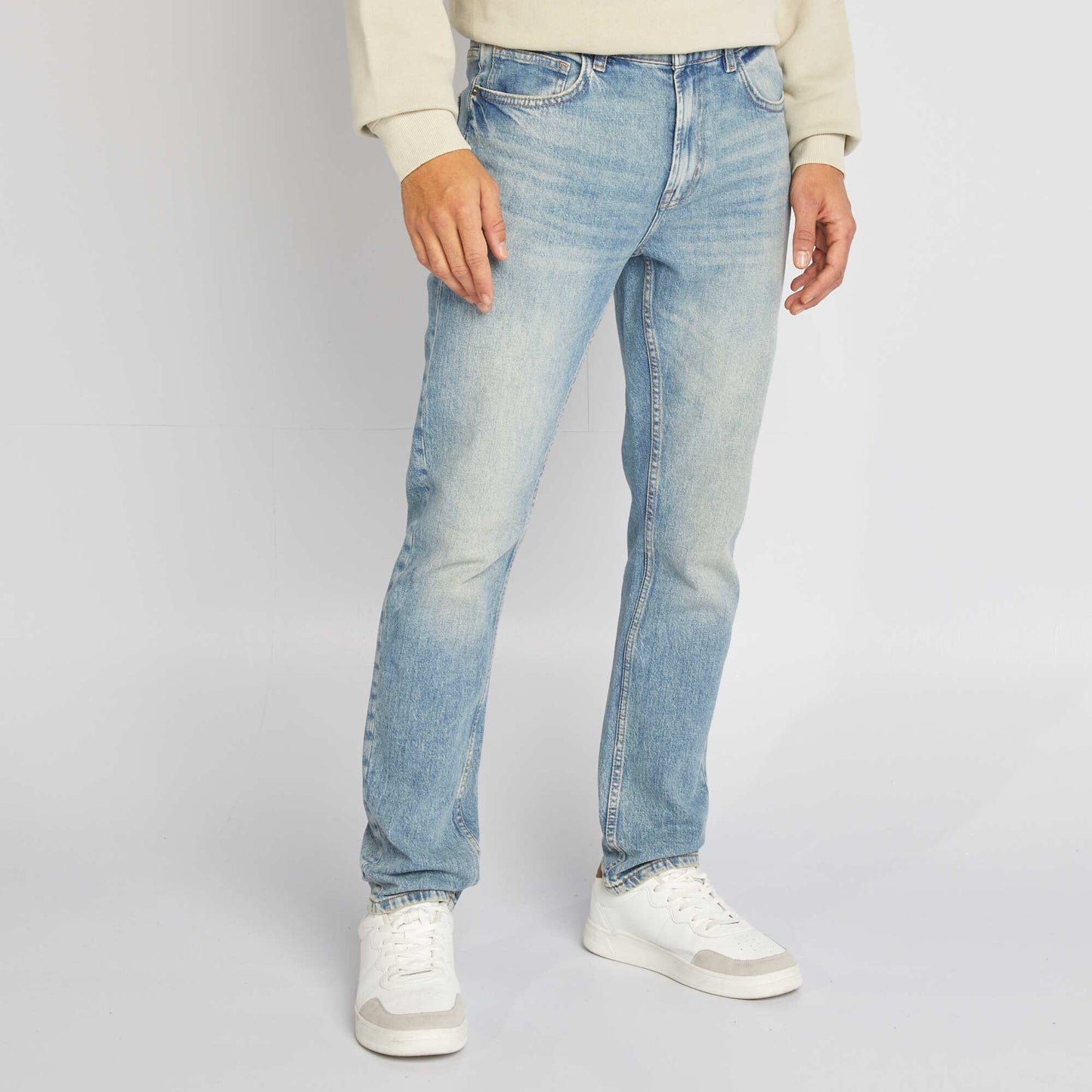 Jean de corte ajustado/slim fit AZUL