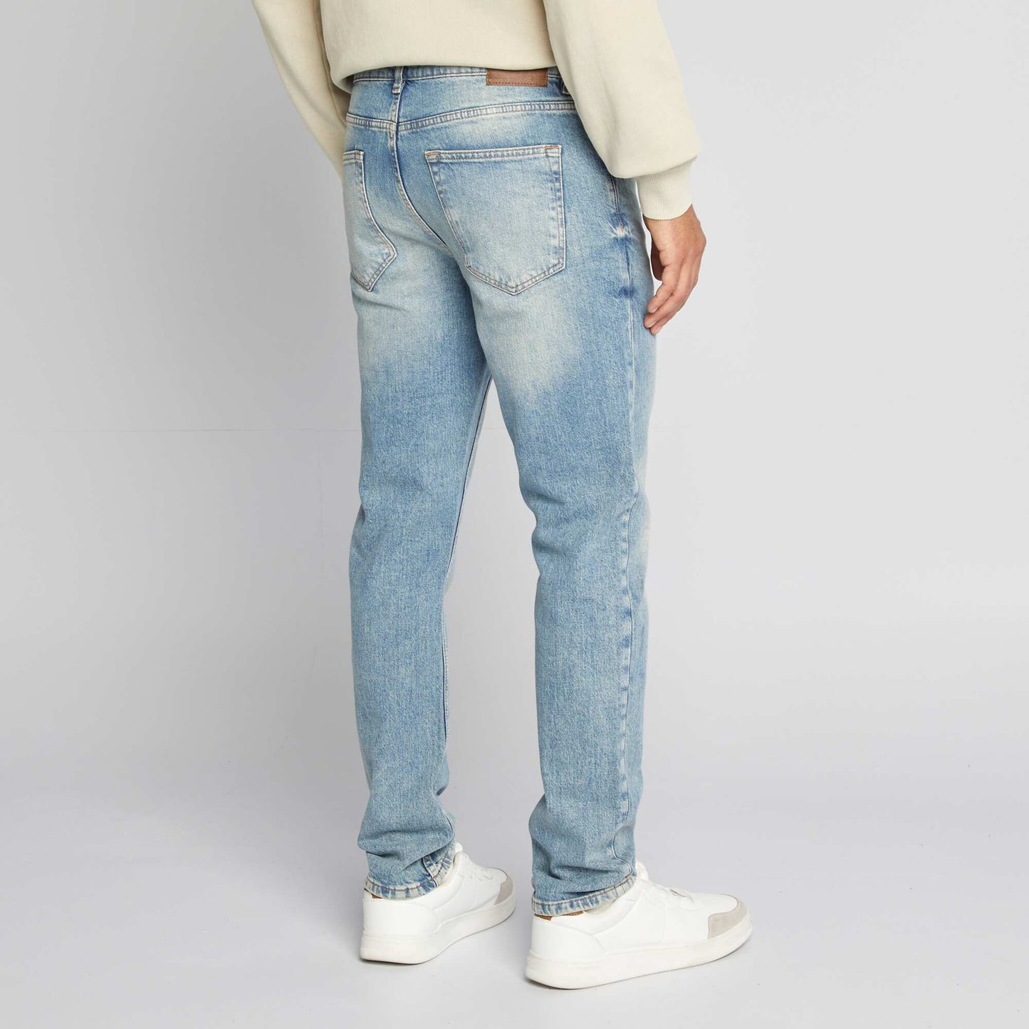 Jean de corte ajustado/slim fit AZUL
