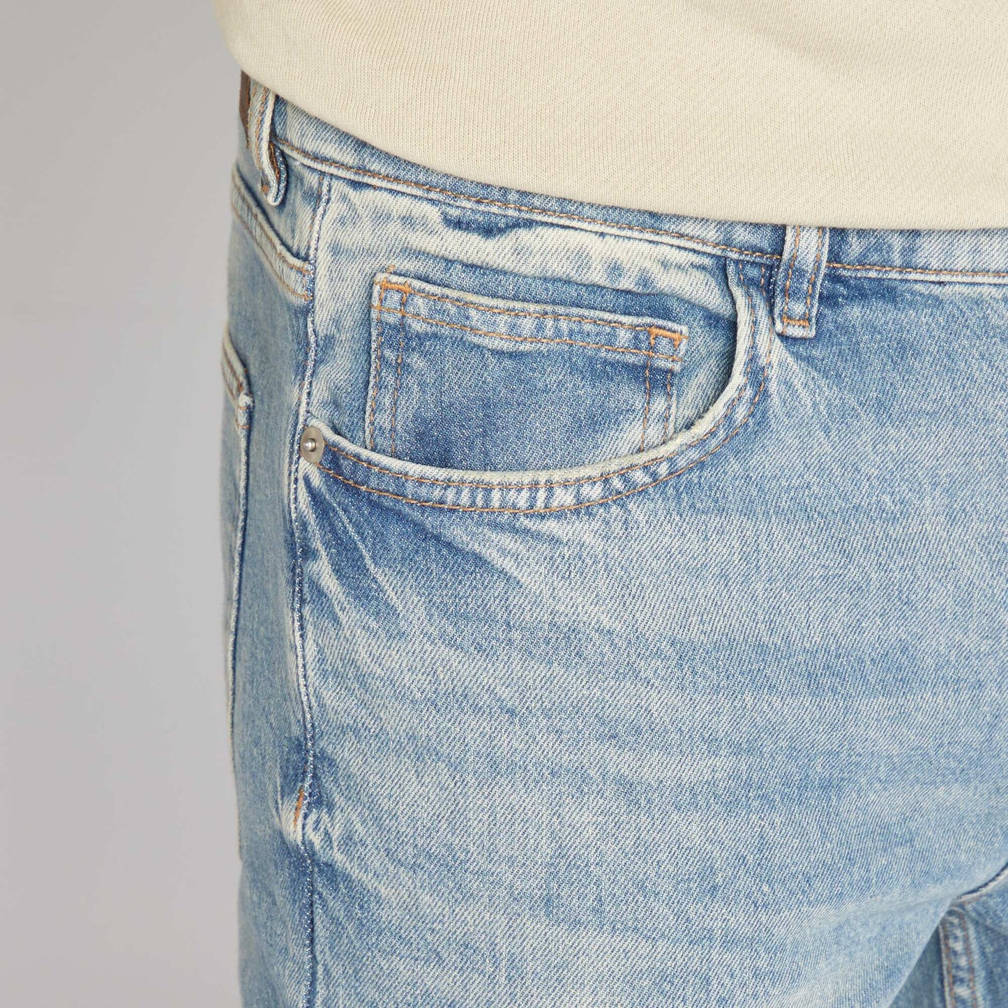 Jean de corte ajustado/slim fit AZUL