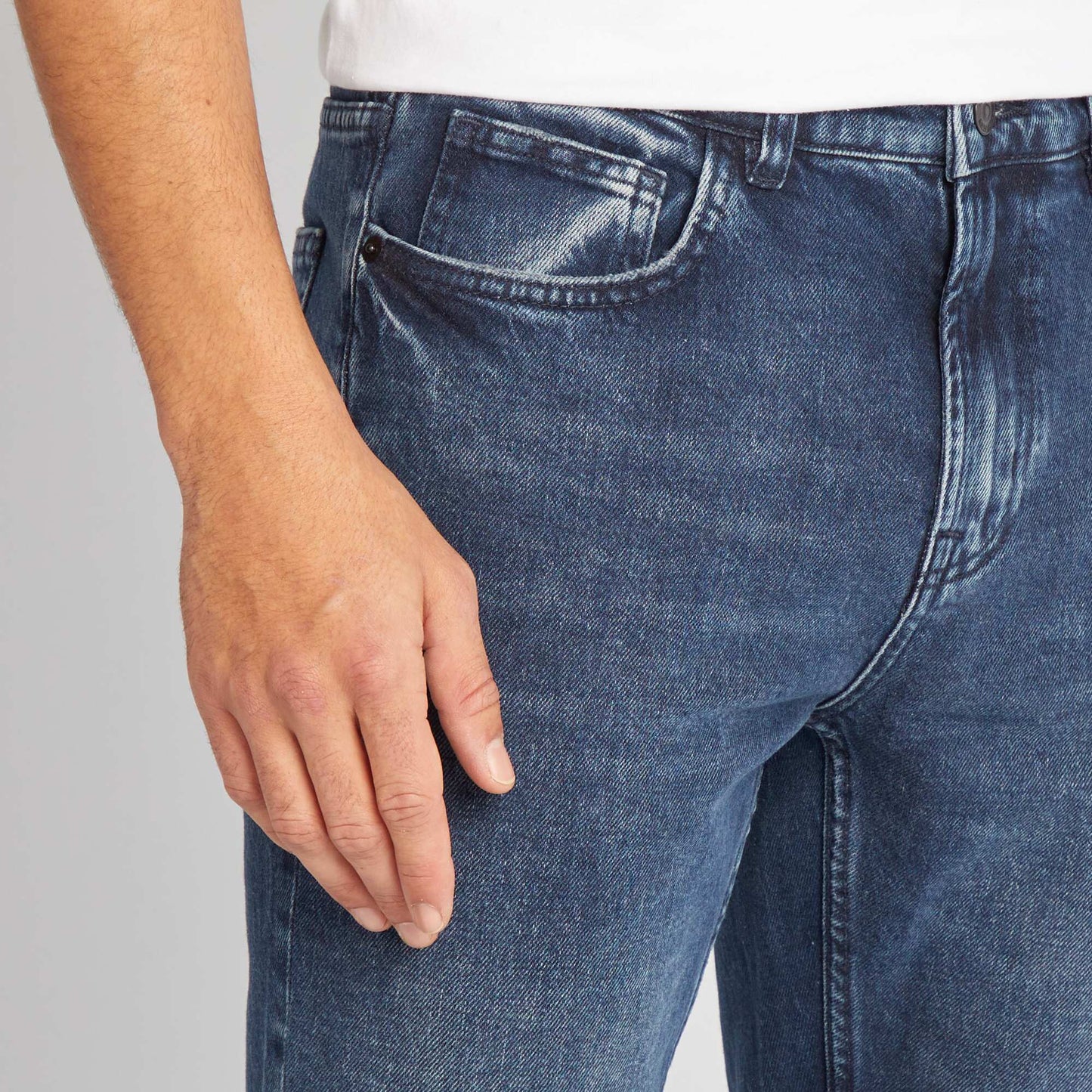 Jean de corte ajustado/slim fit AZUL
