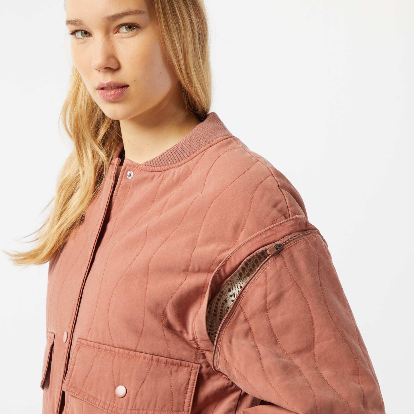 Chaqueta acolchada 2 en 1 con mangas extraíbles ROSA