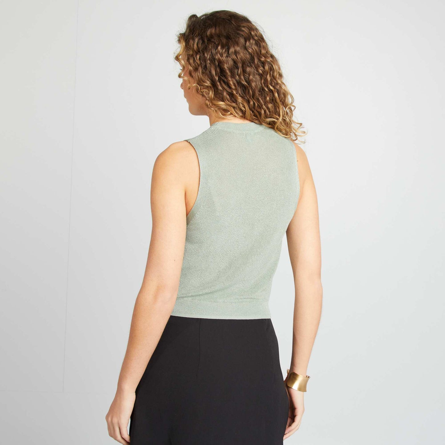 Camiseta sin mangas con cuello americano VERDE