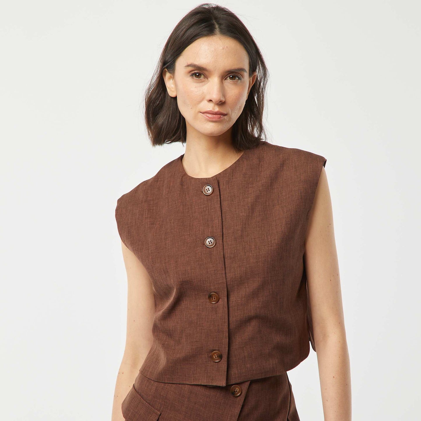 Chaleco liso MARRON